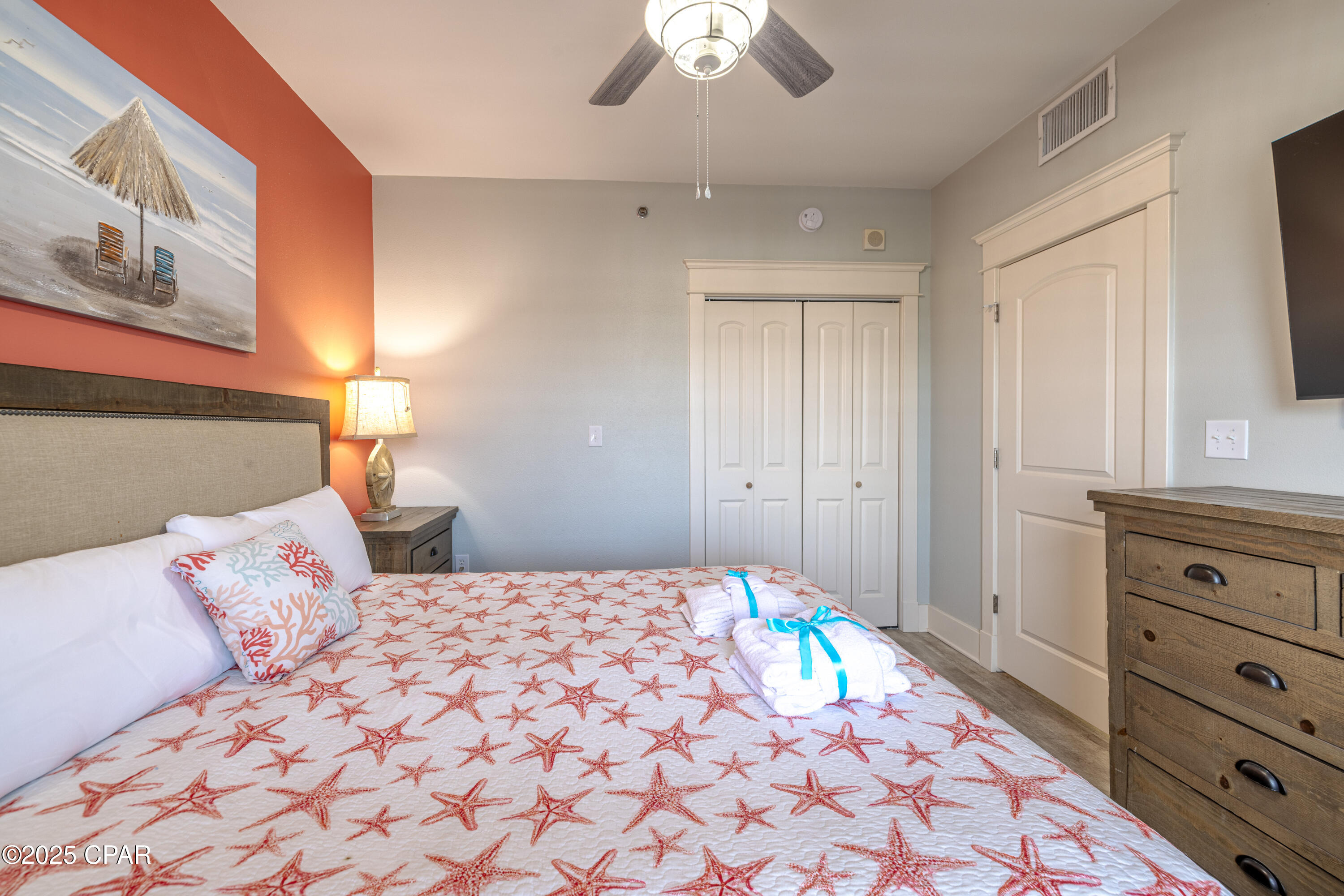 Image 16 For 9860 Thomas Drive 911