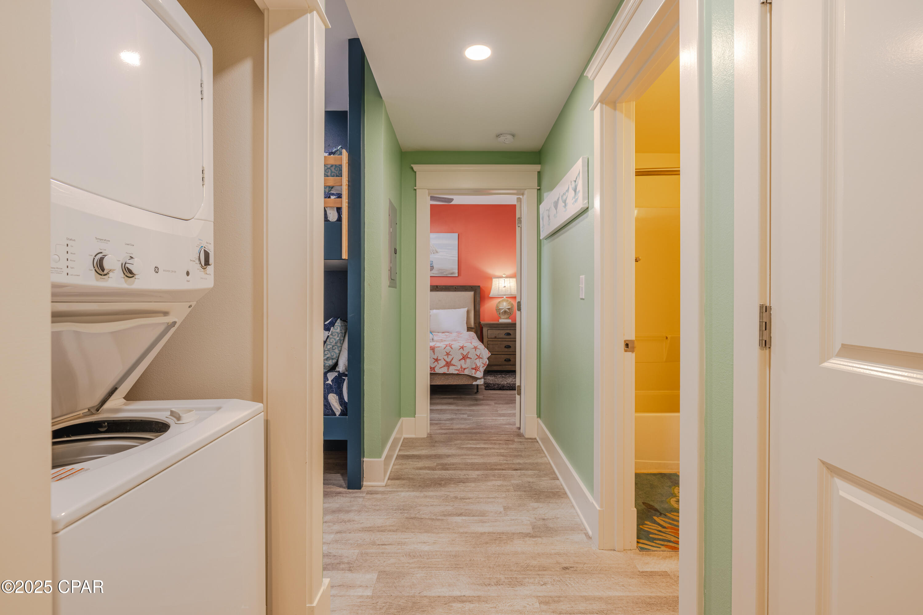 Image 23 For 9860 Thomas Drive 911