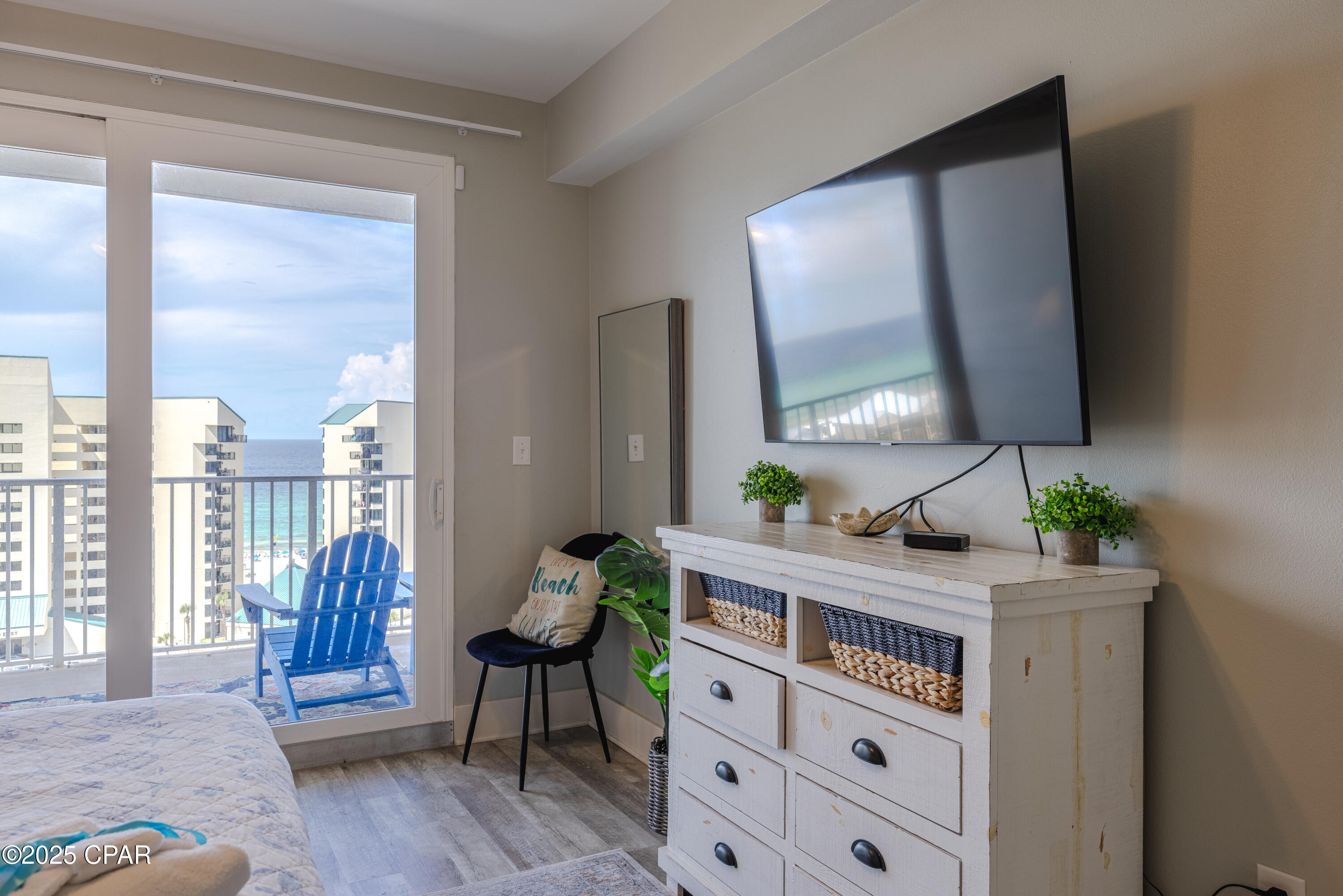 Image 31 For 9860 Thomas Drive 911