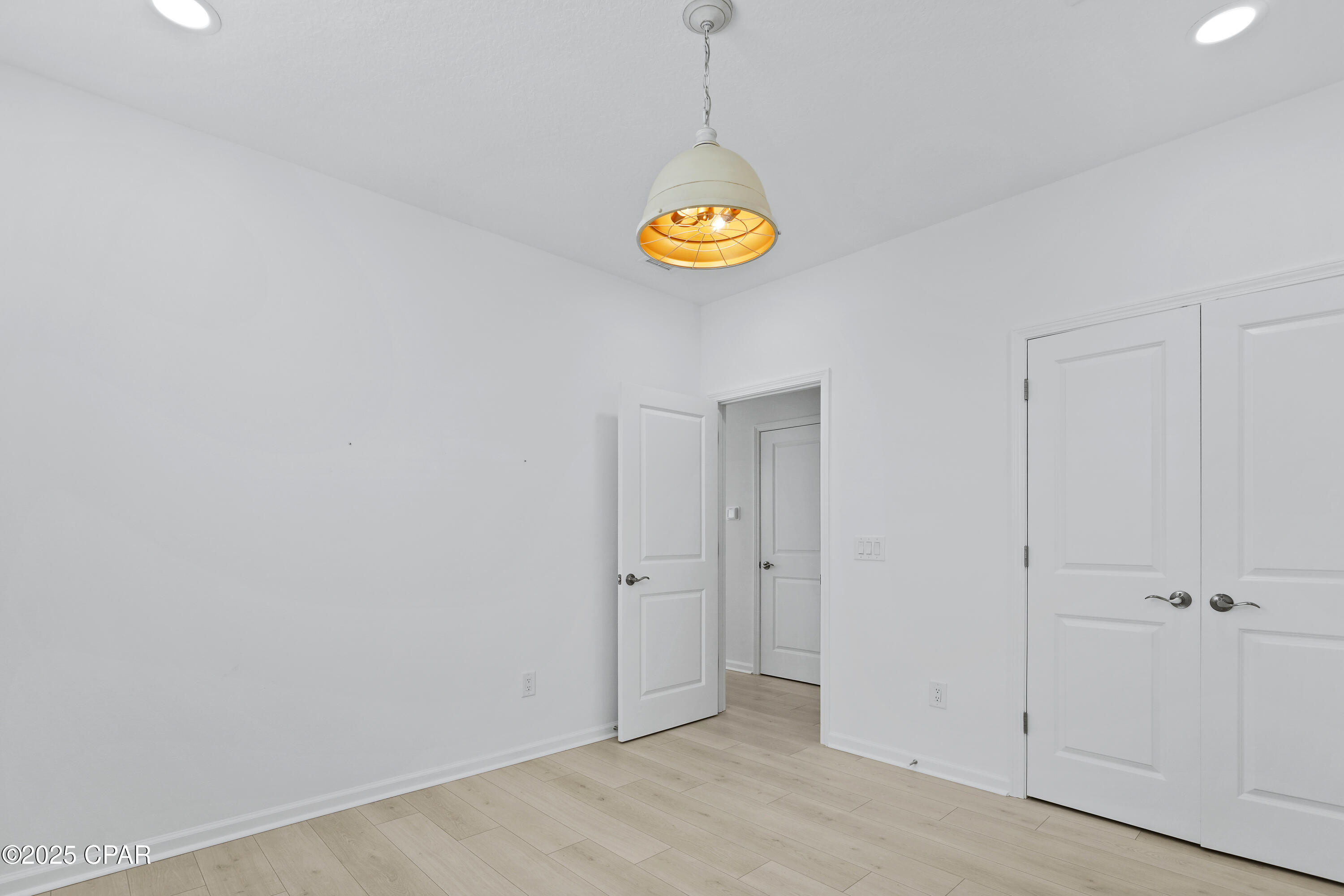 Image 27 For 8833 Attitude Avenue