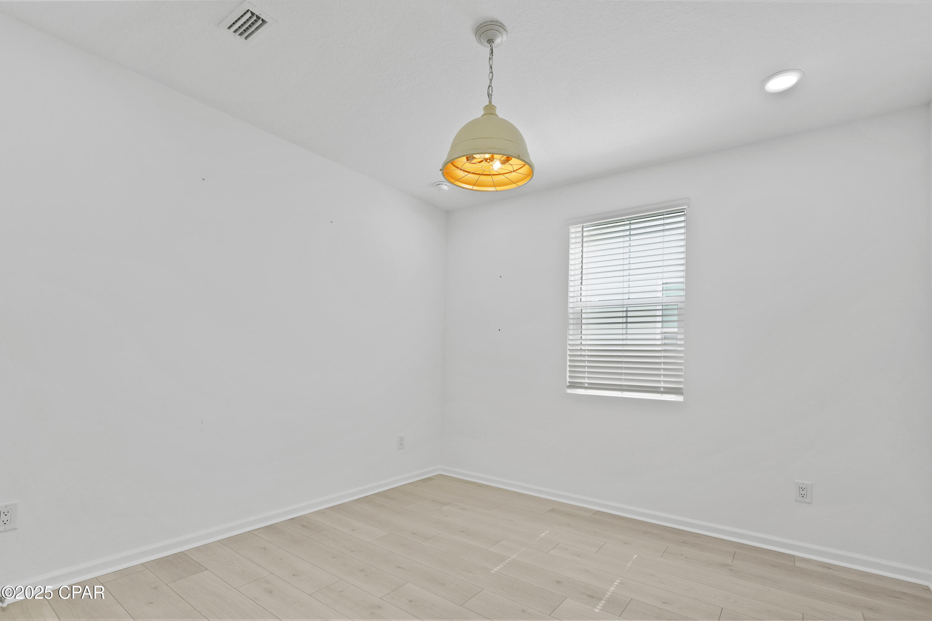 Image 29 For 8833 Attitude Avenue