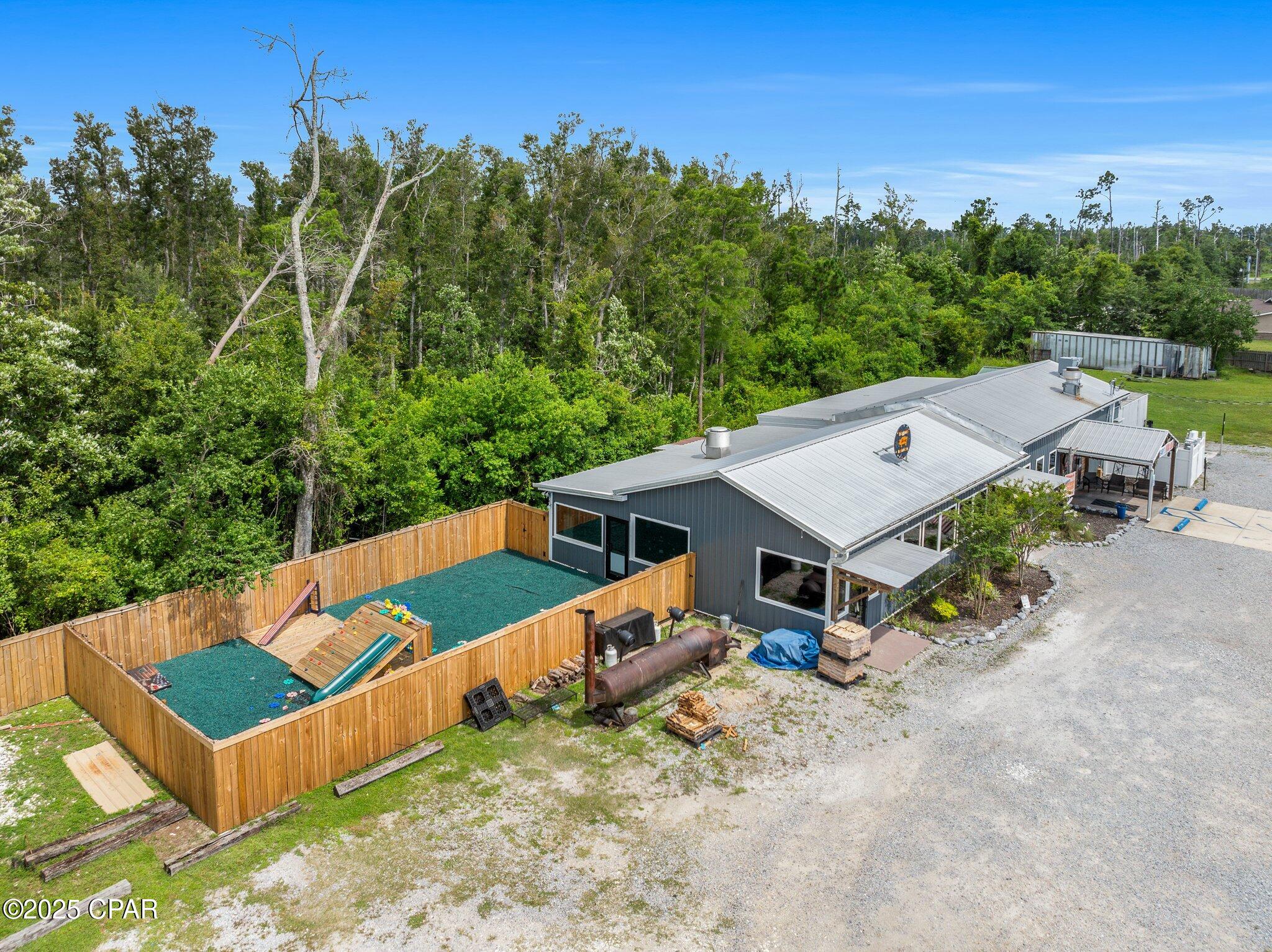 Listing photo id 2 for 1320 Tyndall Parkway Parkway