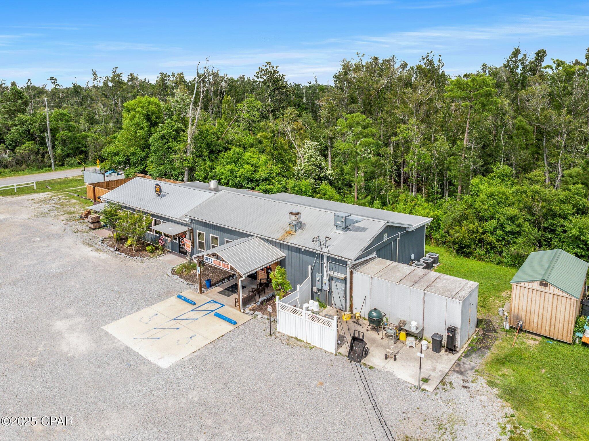 Listing photo id 3 for 1320 Tyndall Parkway Parkway