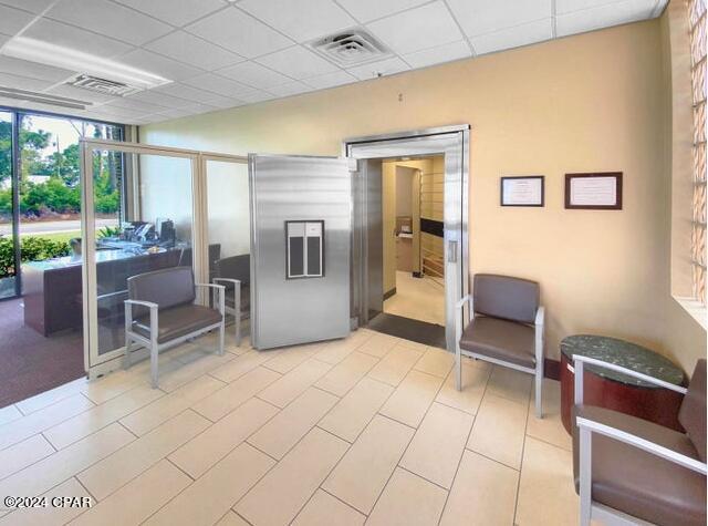 Listing photo id 10 for 2209 Thomas Drive