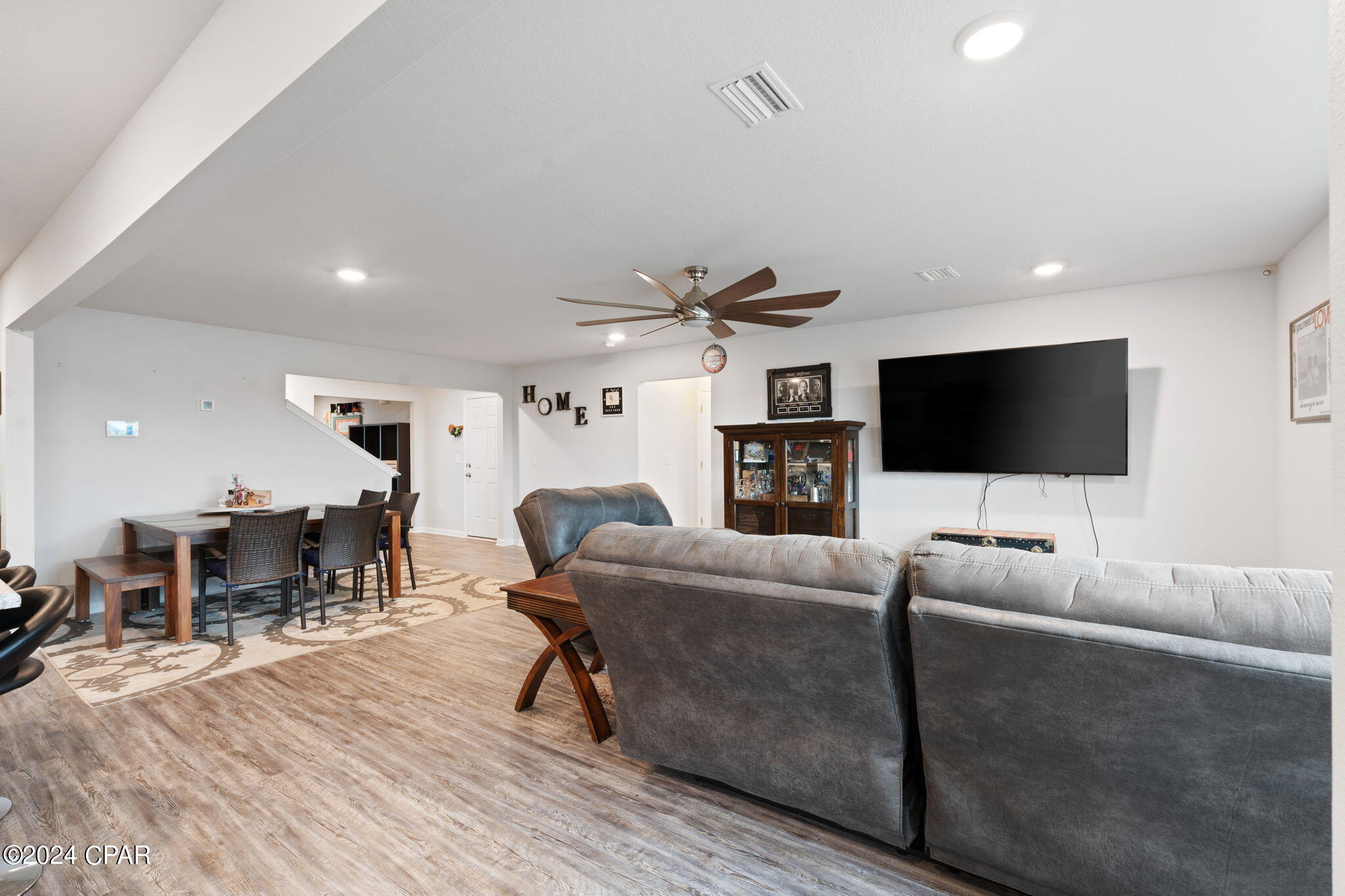 Listing photo id 15 for 3946 Whitehead Boulevard