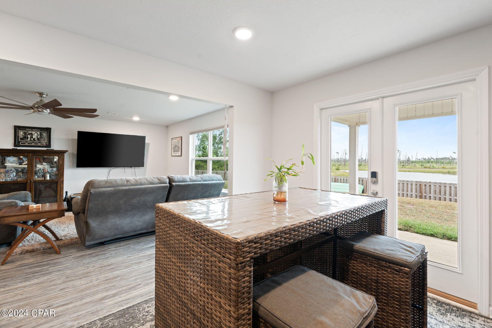 Listing photo id 17 for 3946 Whitehead Boulevard