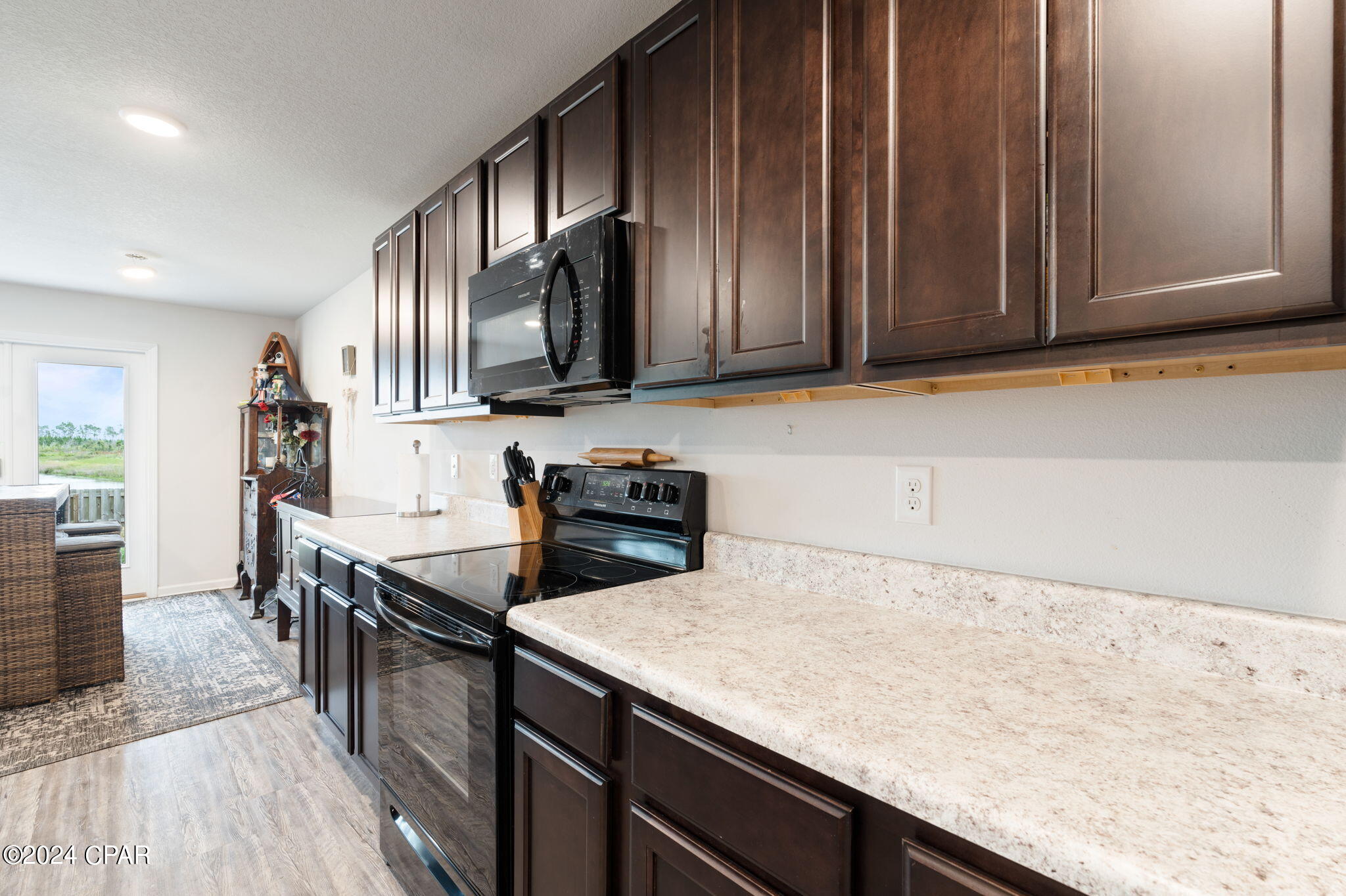 Listing photo id 19 for 3946 Whitehead Boulevard