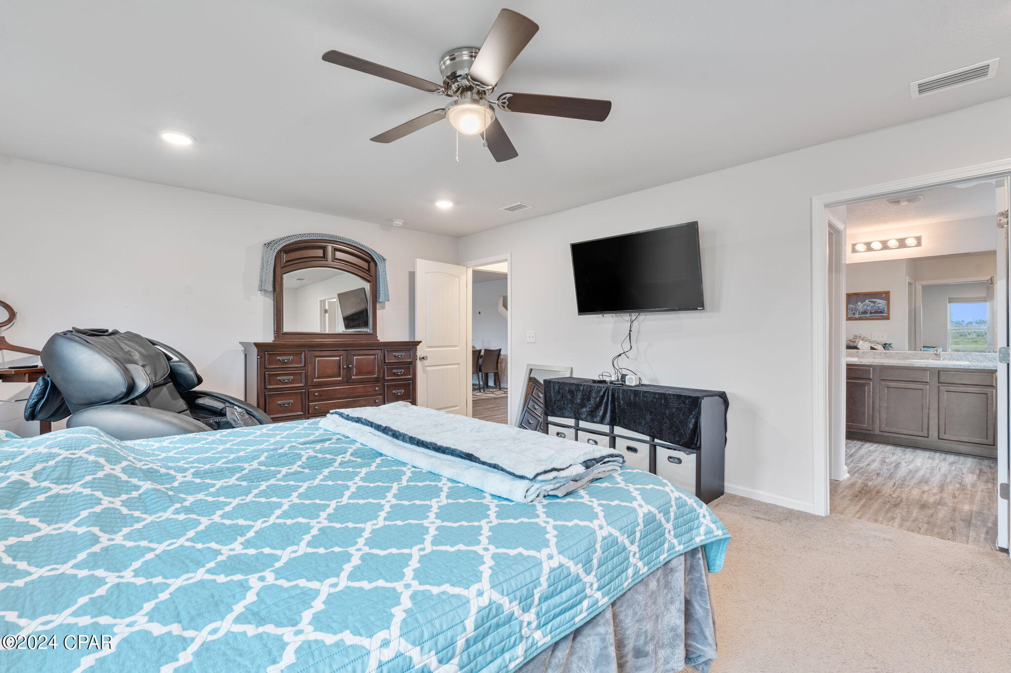 Listing photo id 22 for 3946 Whitehead Boulevard