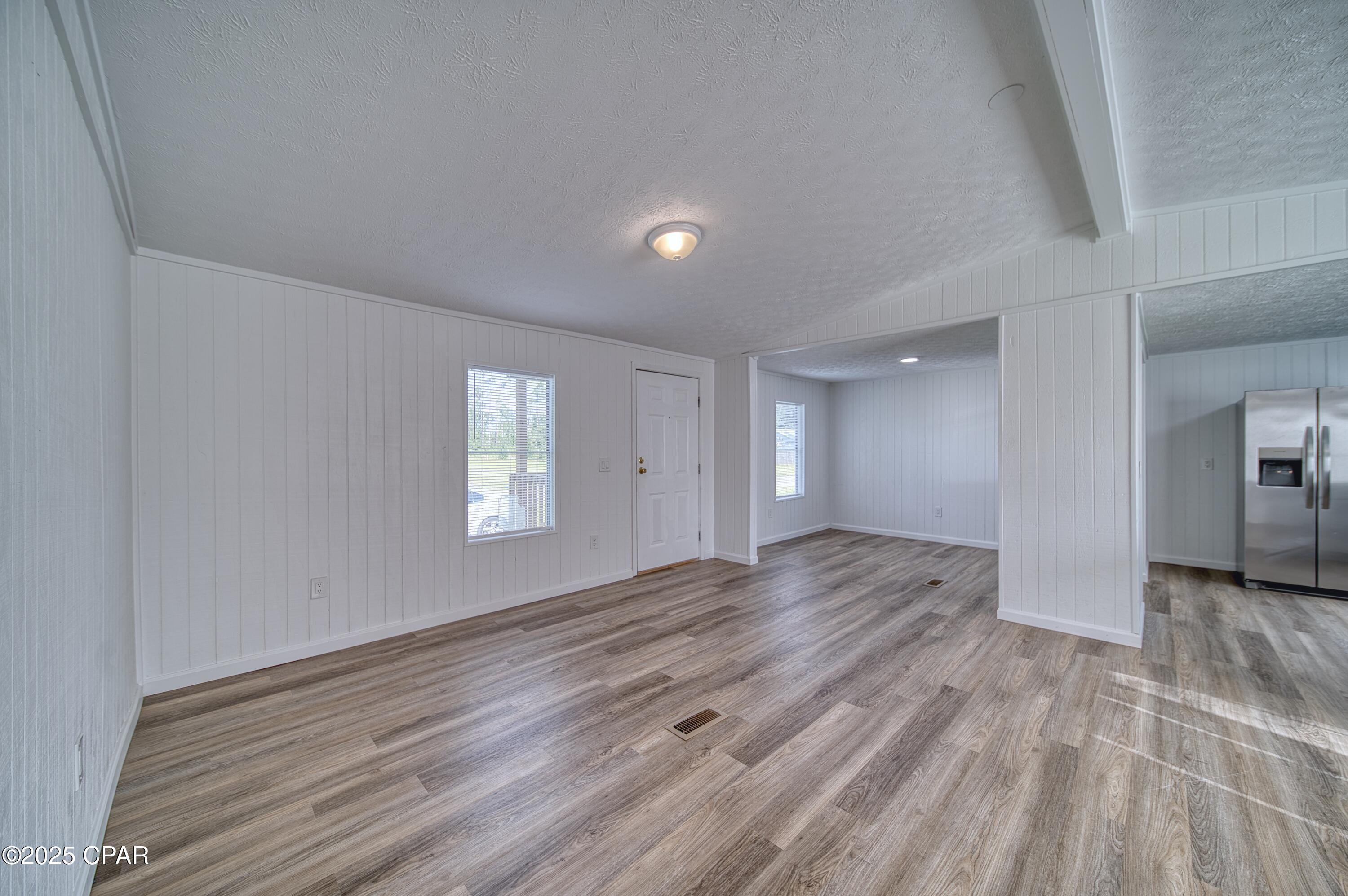 Image 10 For 7923 Santa Rosa Avenue