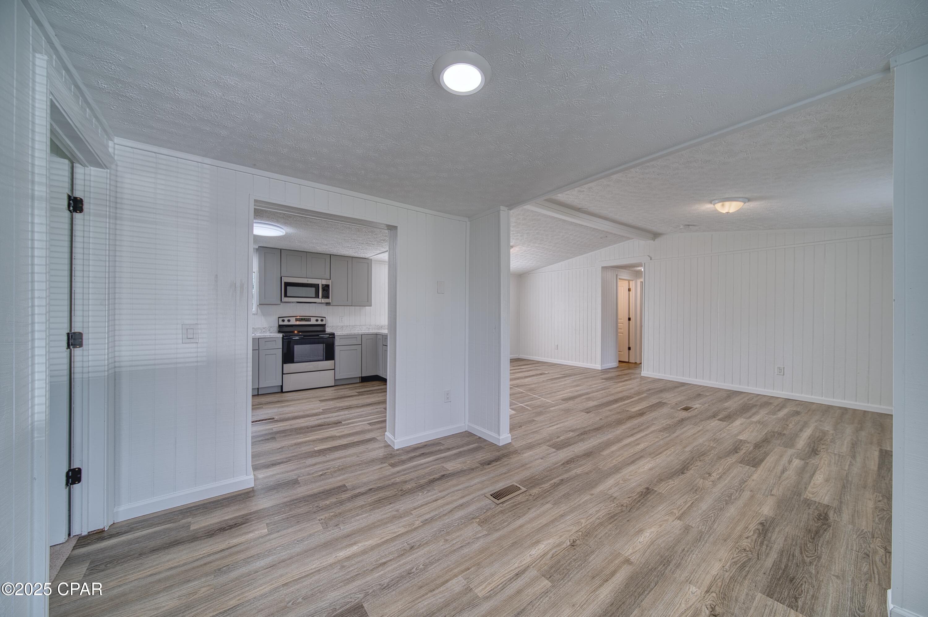 Image 13 For 7923 Santa Rosa Avenue