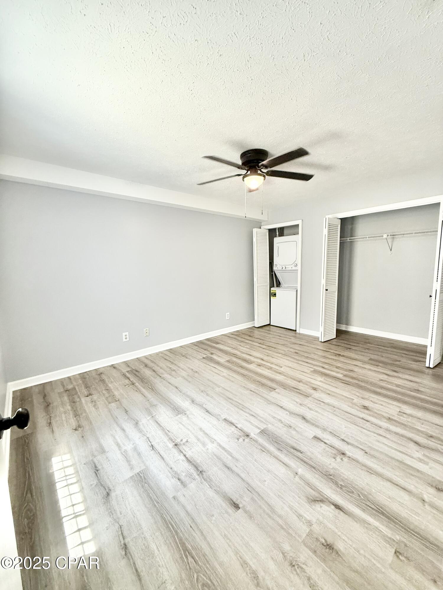 Image 17 For 17462 Front Beach Road 44h