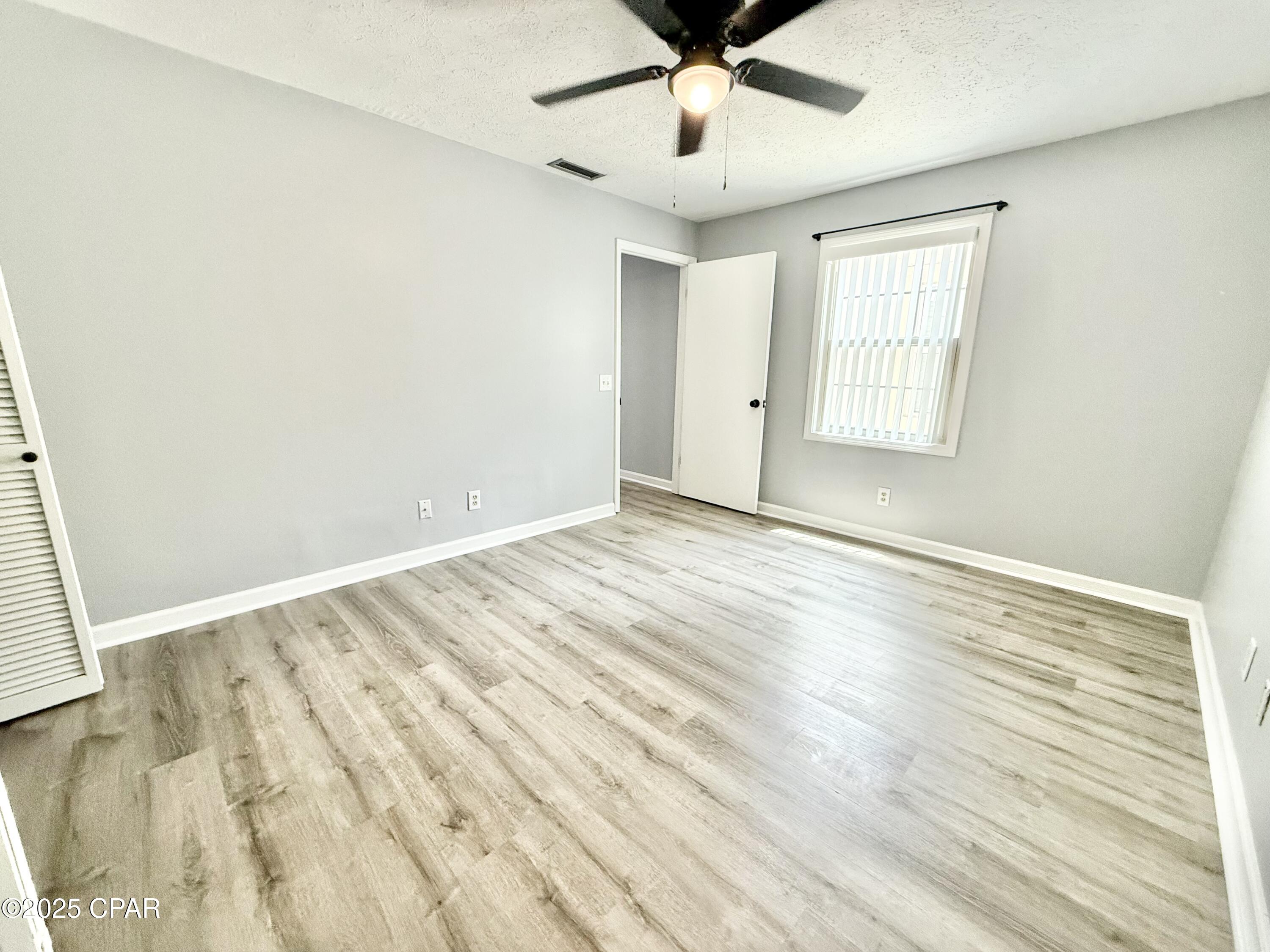 Image 19 For 17462 Front Beach Road 44h