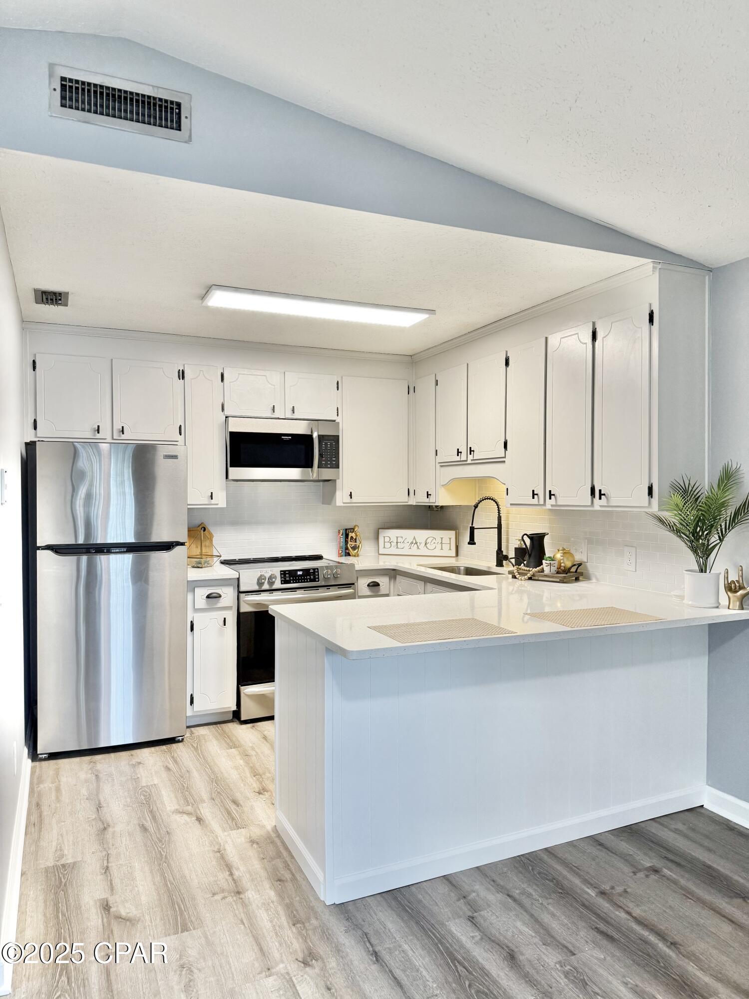 Image 9 For 17462 Front Beach Road 44h