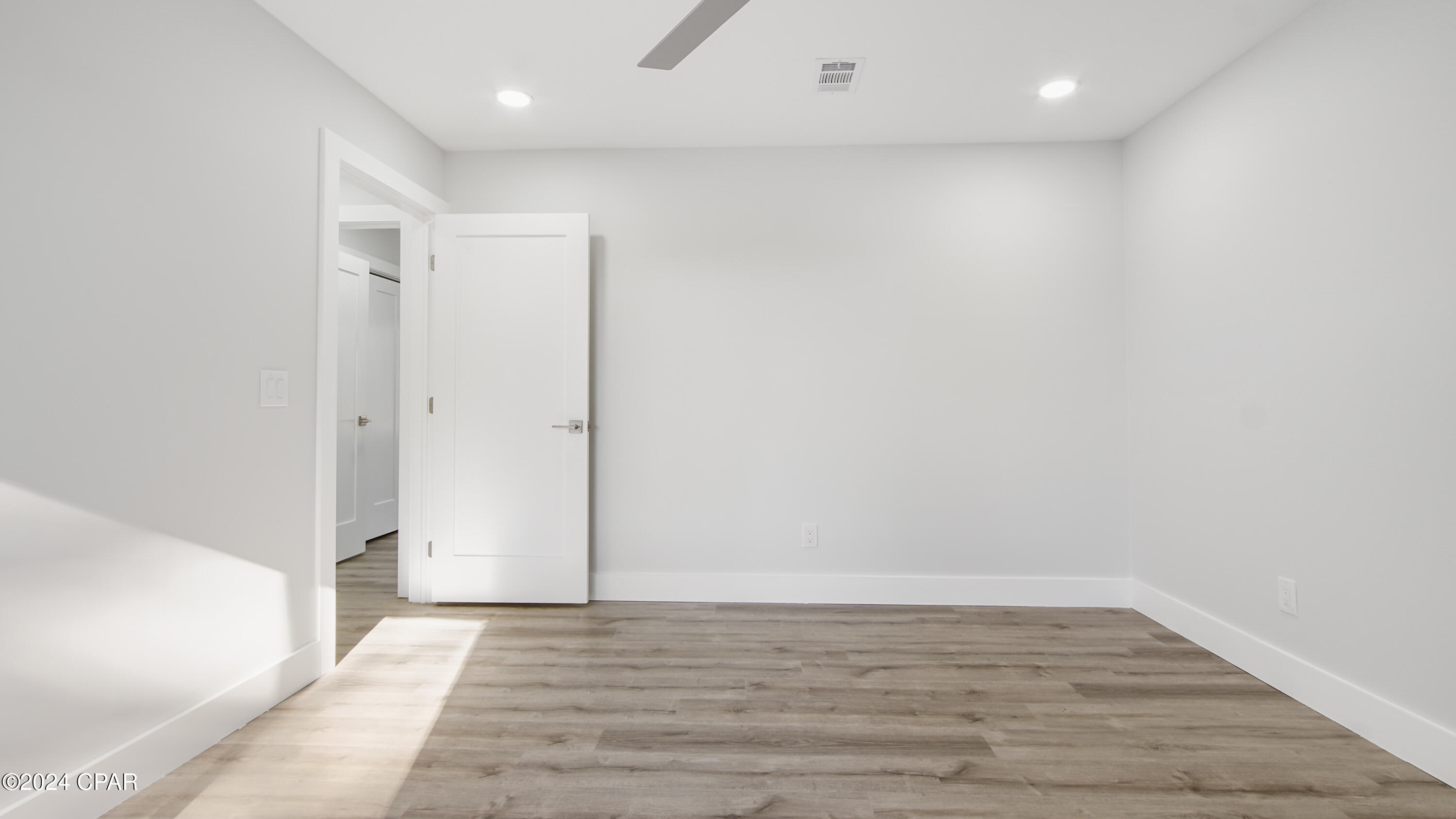 Image 16 For 6345 Oak Knoll Road