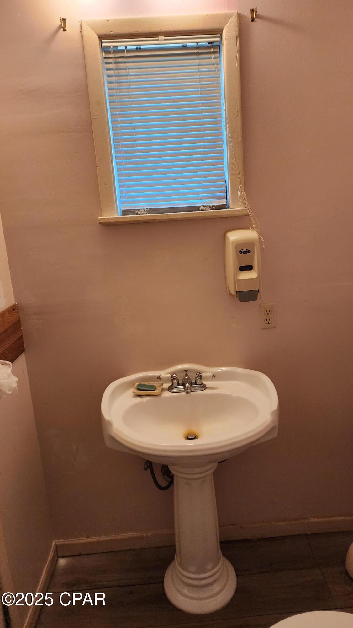 Image 20 For 6073 Devorak Drive