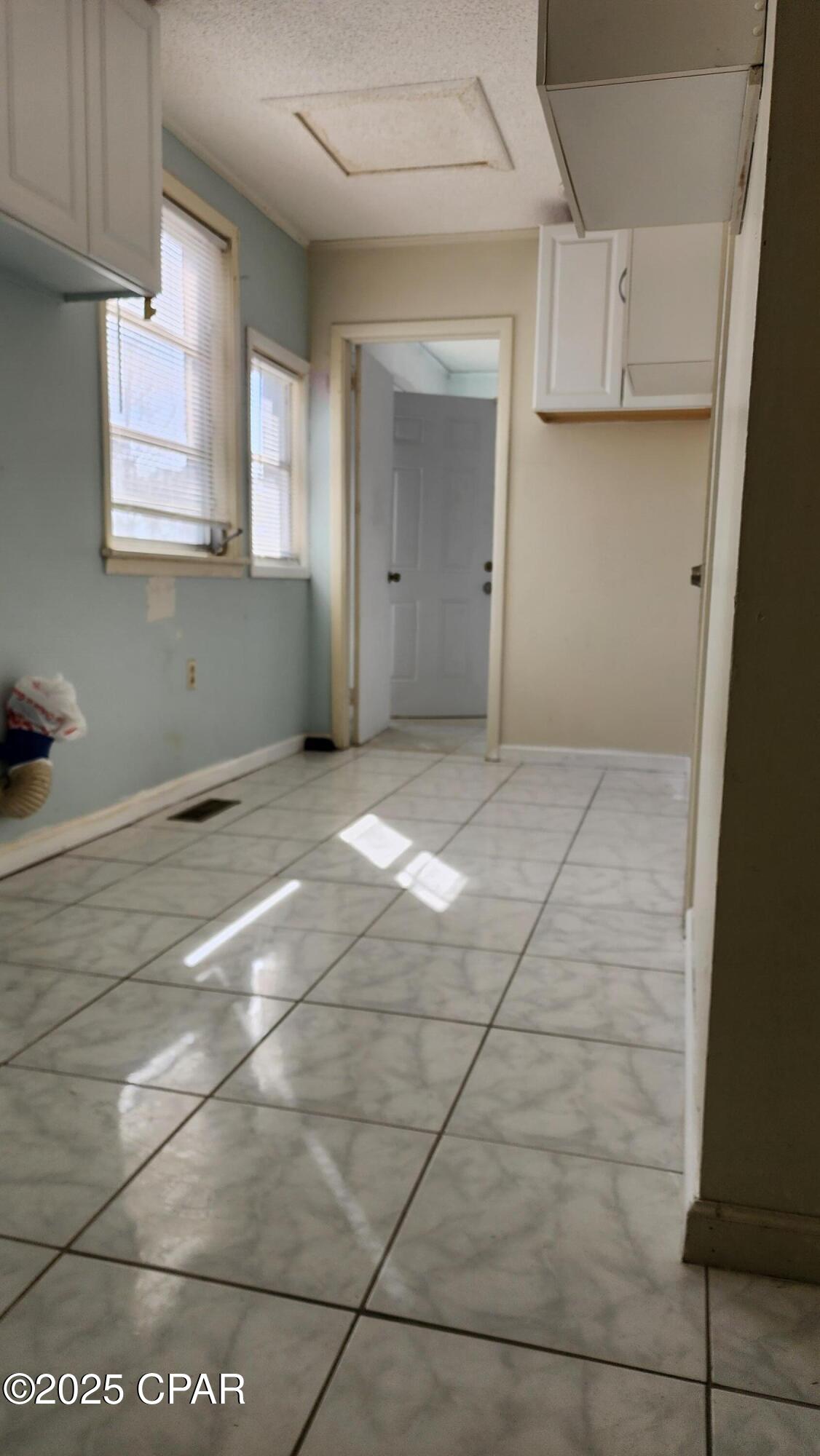 Image 24 For 6073 Devorak Drive