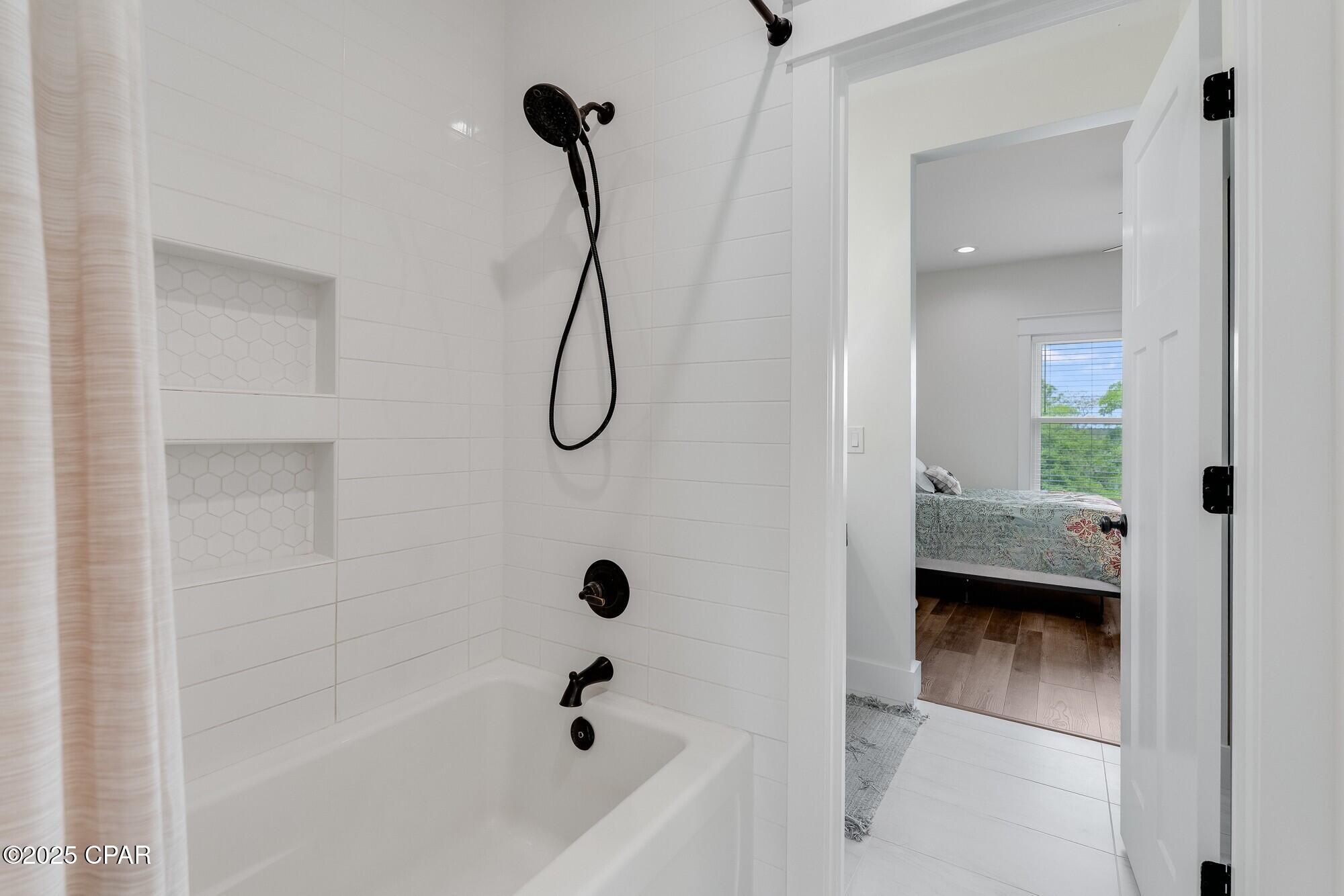 Image 32 For 2789 Summer Drive