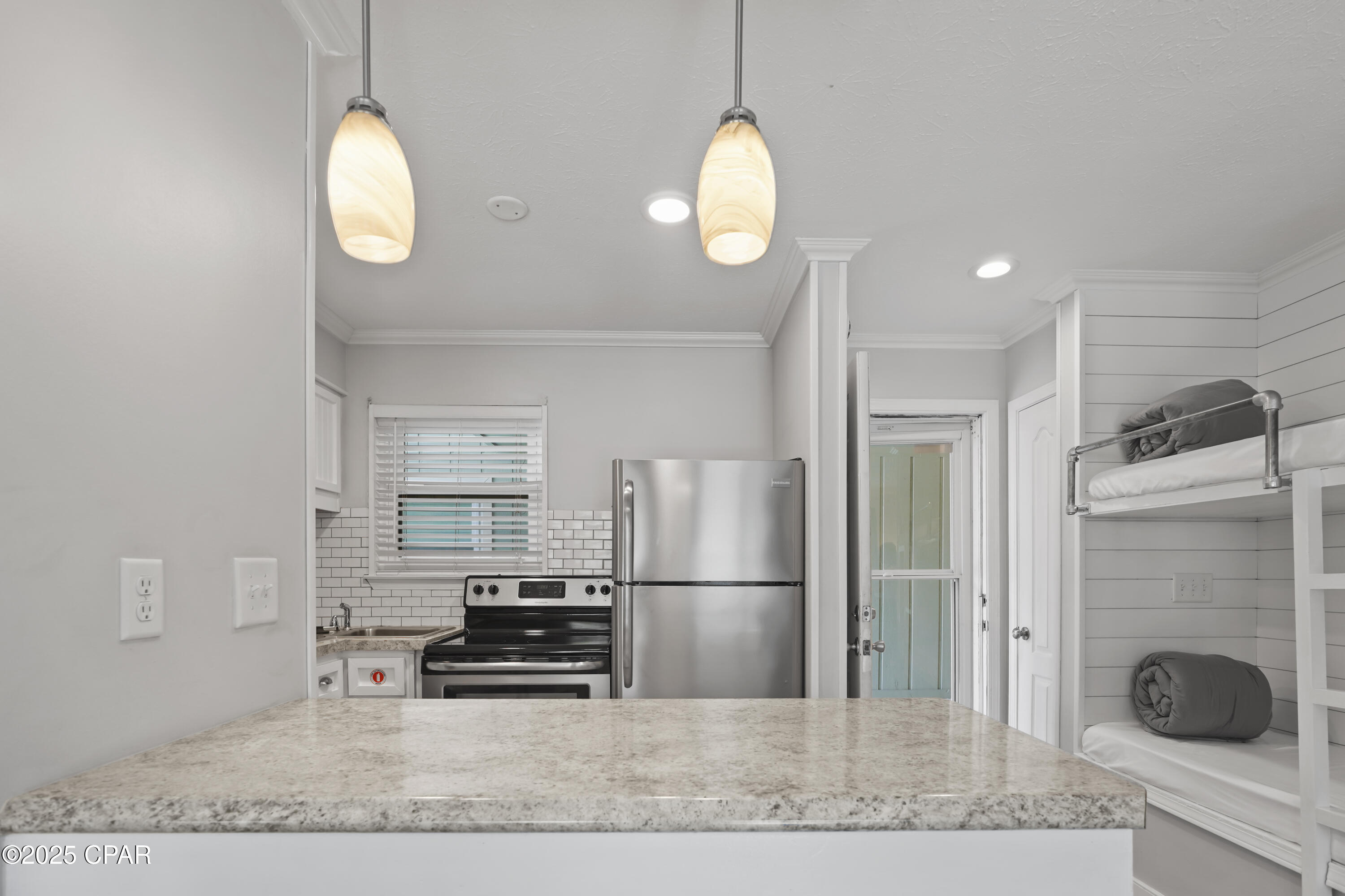 Image 19 For 134-b Damon Circle