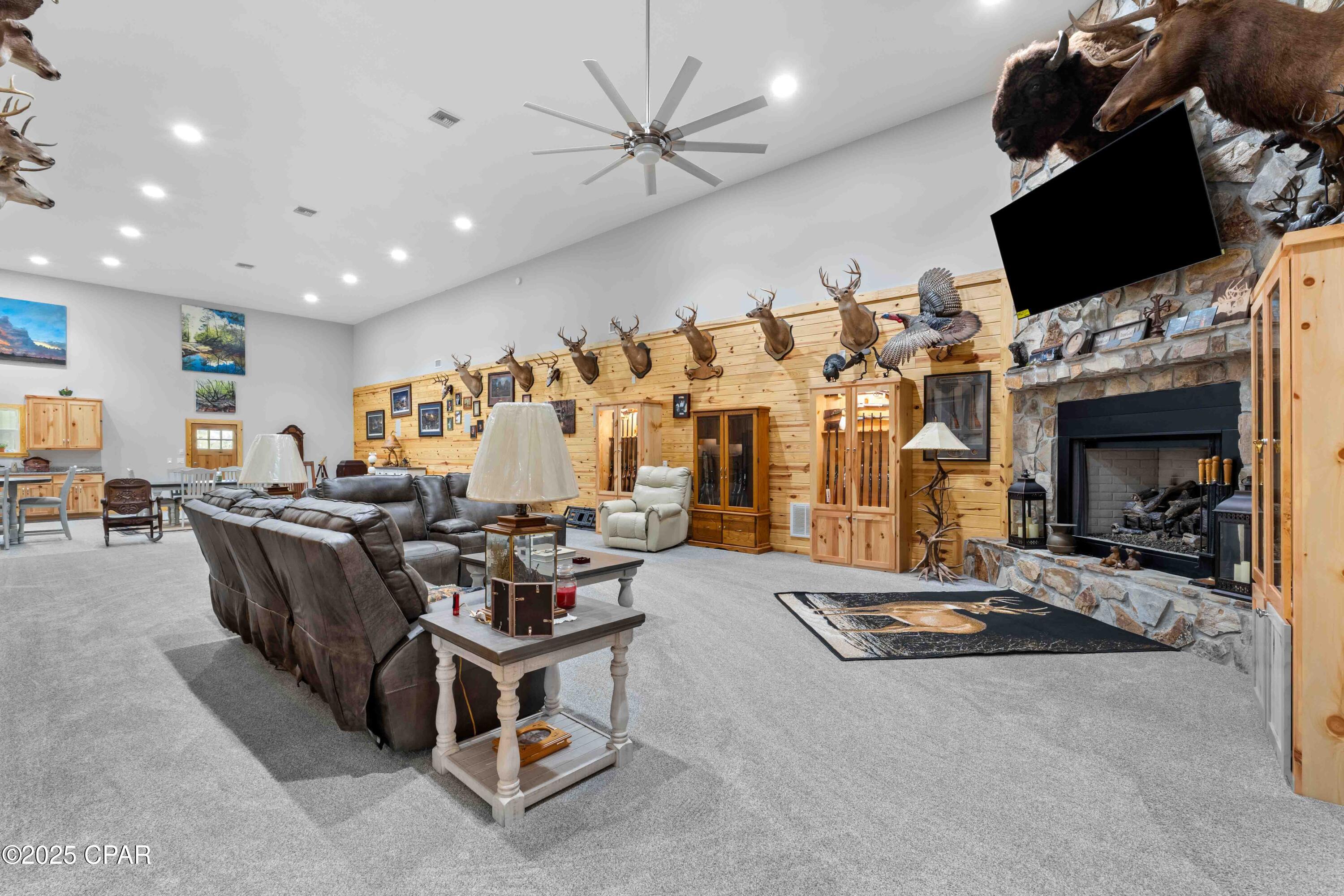 Image 10 For 701 State Road 20 W