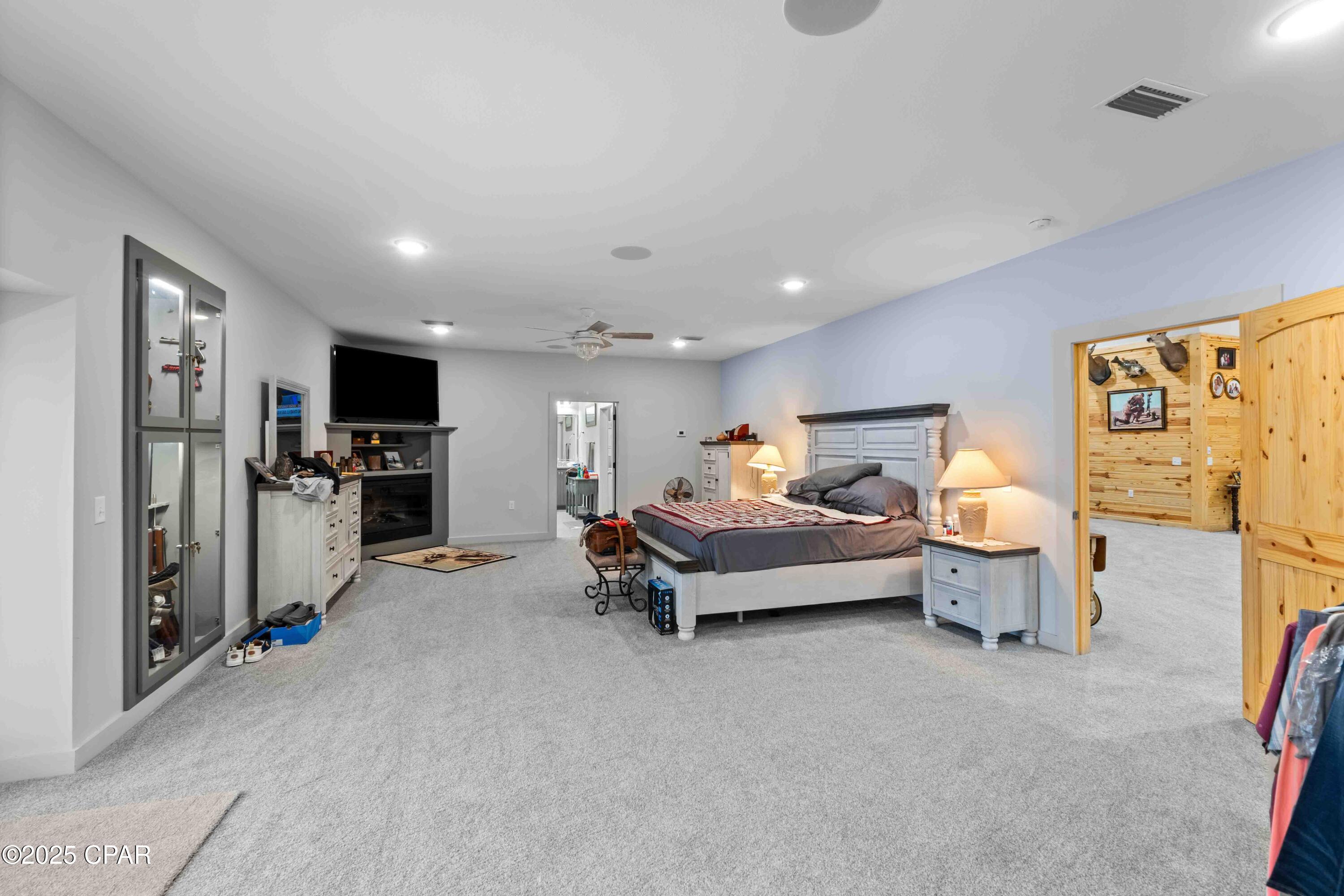 Image 25 For 701 State Road 20 W