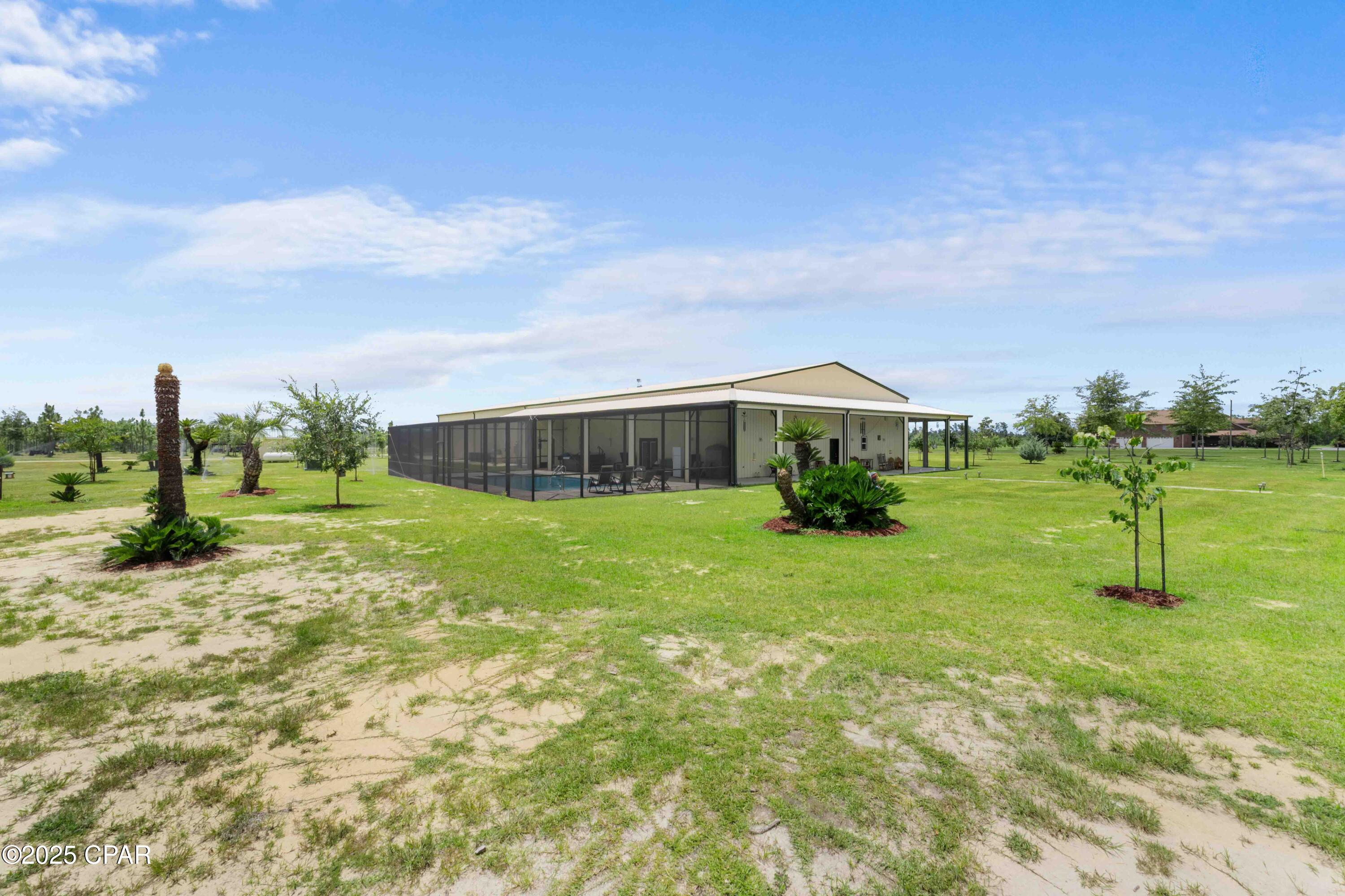 Image 3 For 701 State Road 20 W