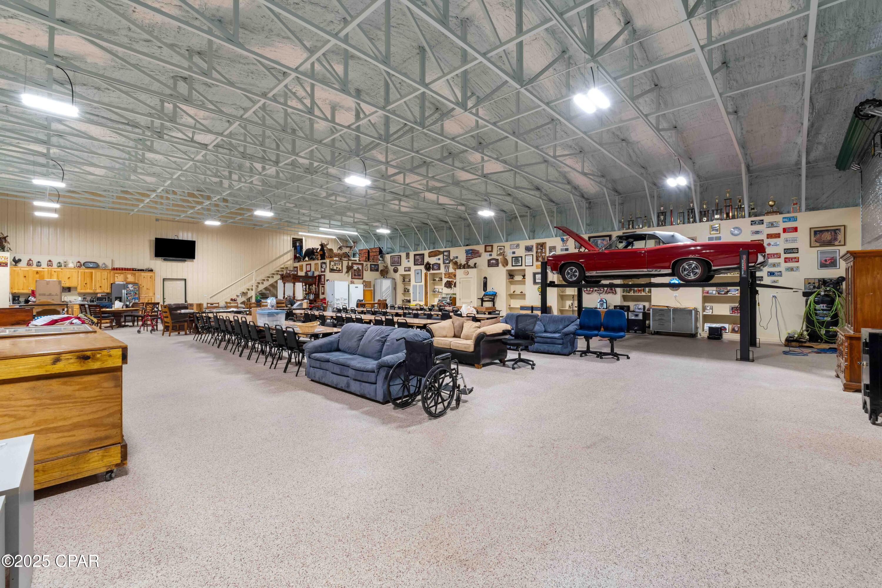 Image 39 For 701 State Road 20 W