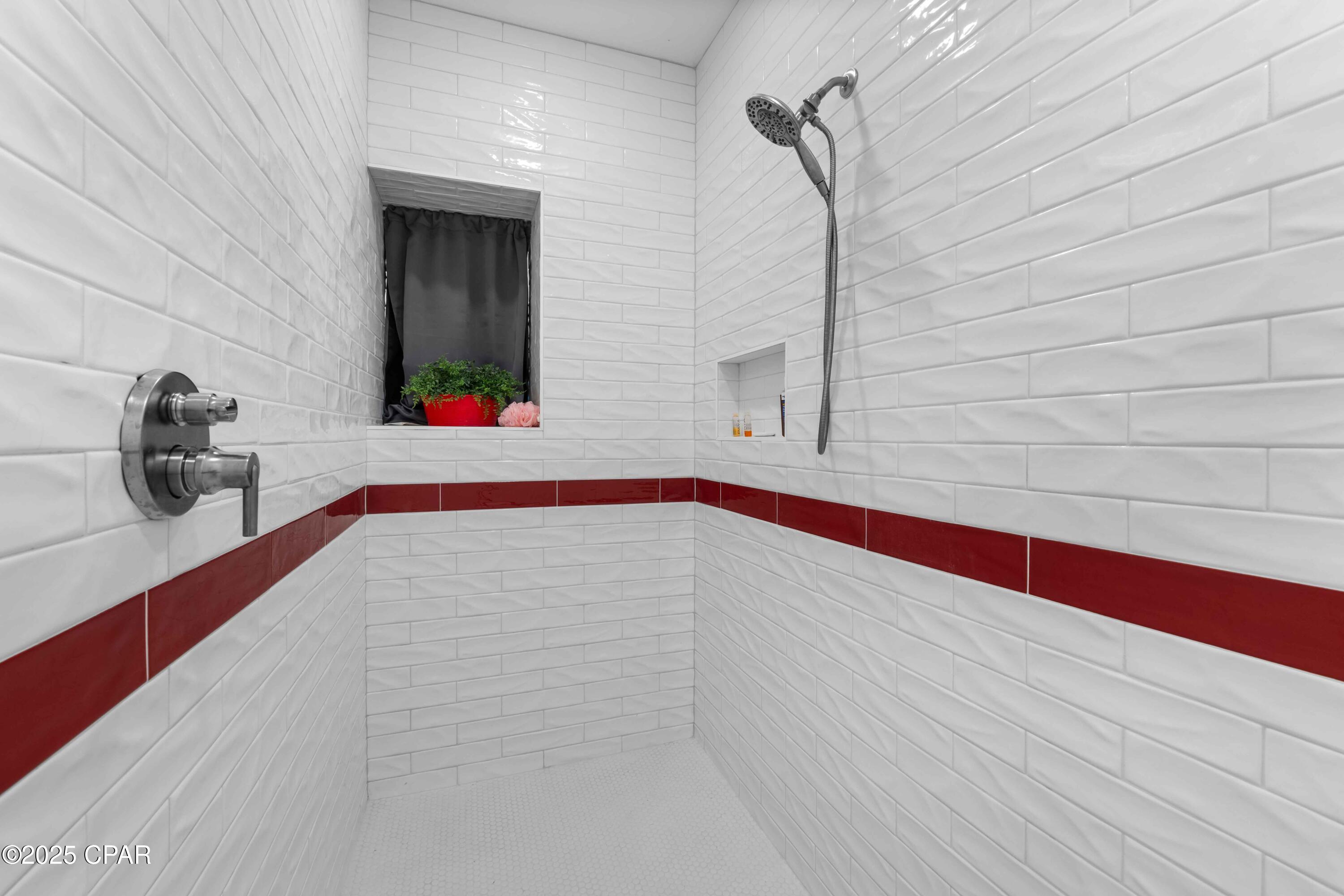 Image 51 For 701 State Road 20 W