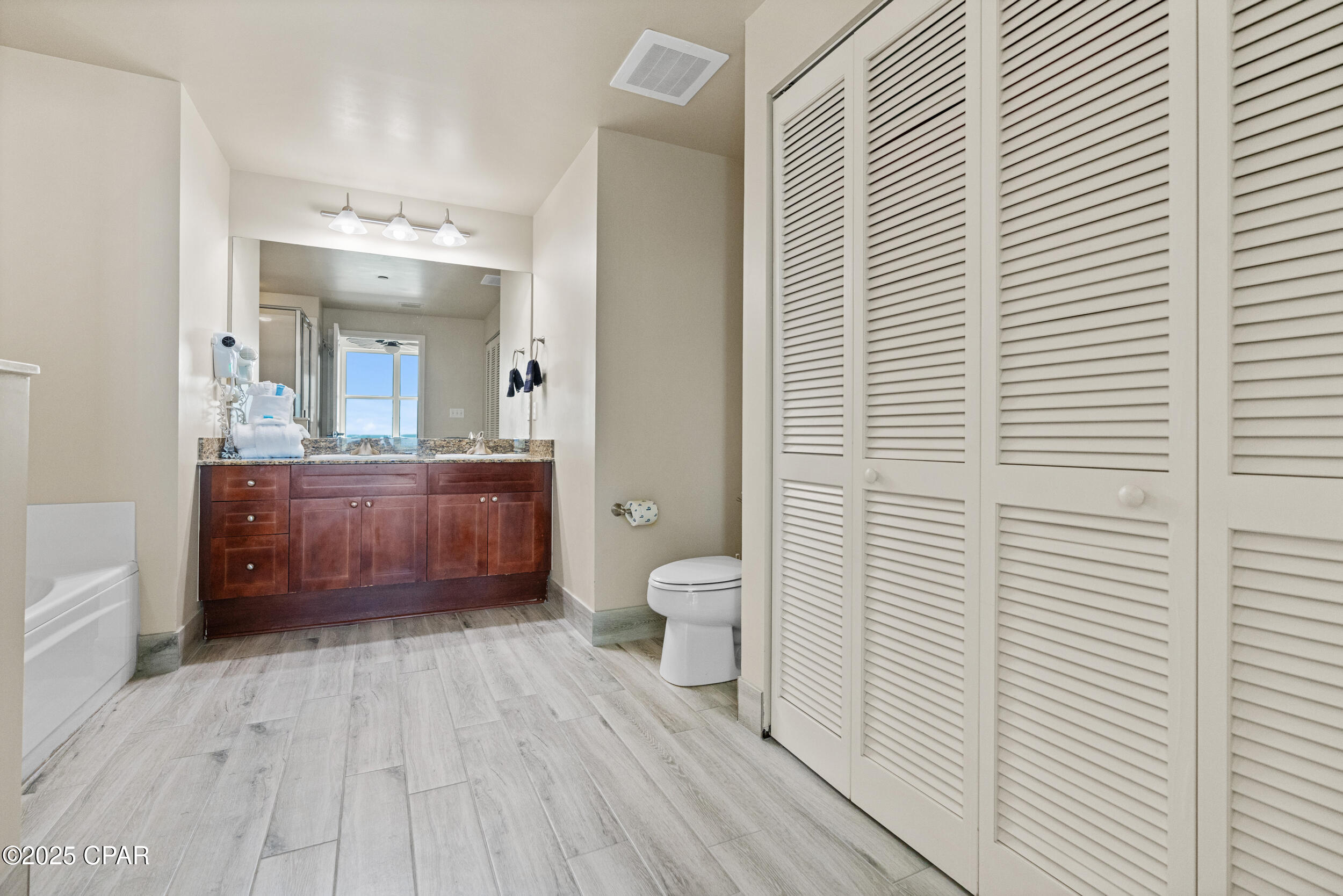 Image 34 For 15625 Front Beach Road 1106