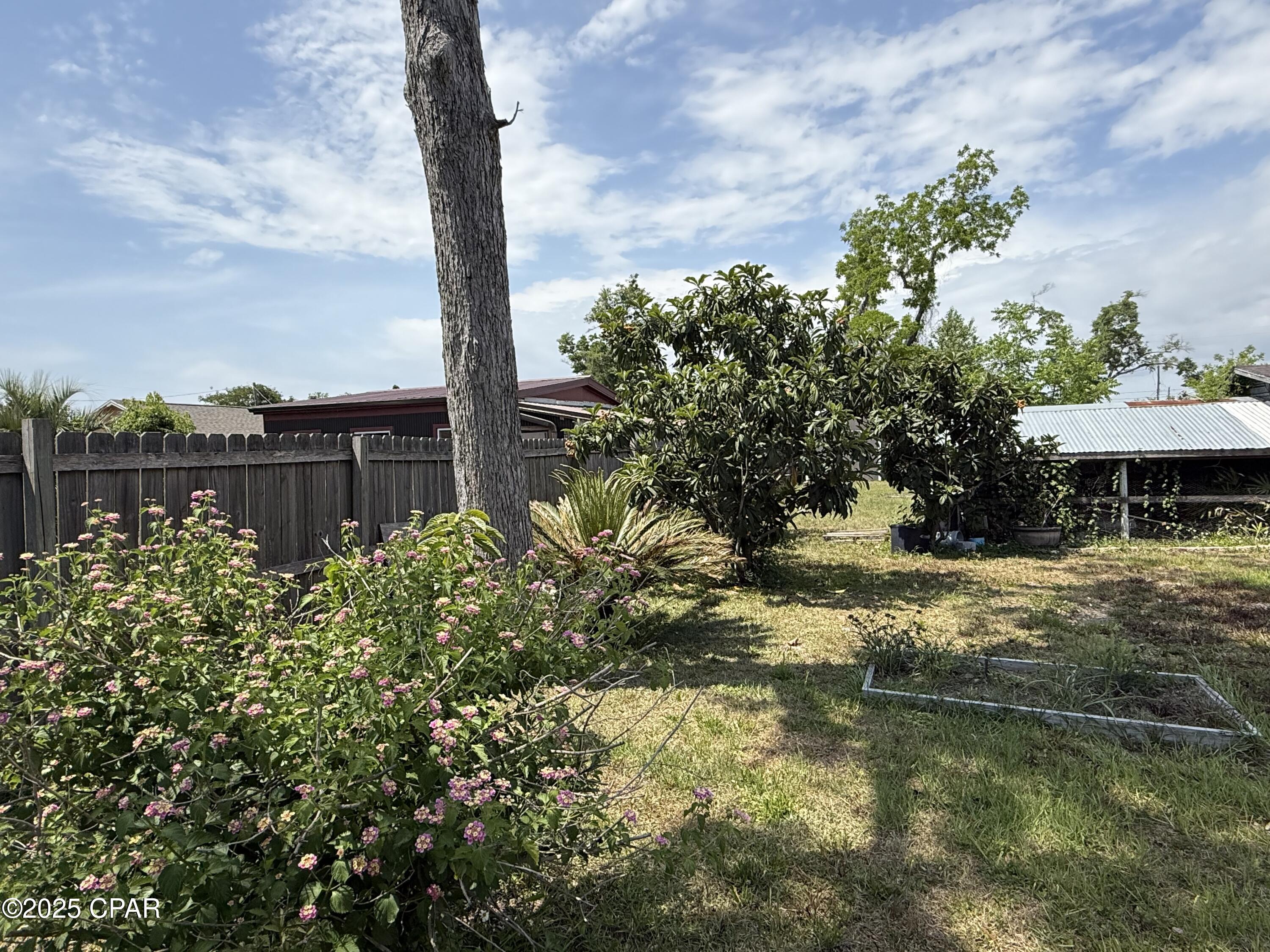 Image 15 For 237 Sherman Avenue