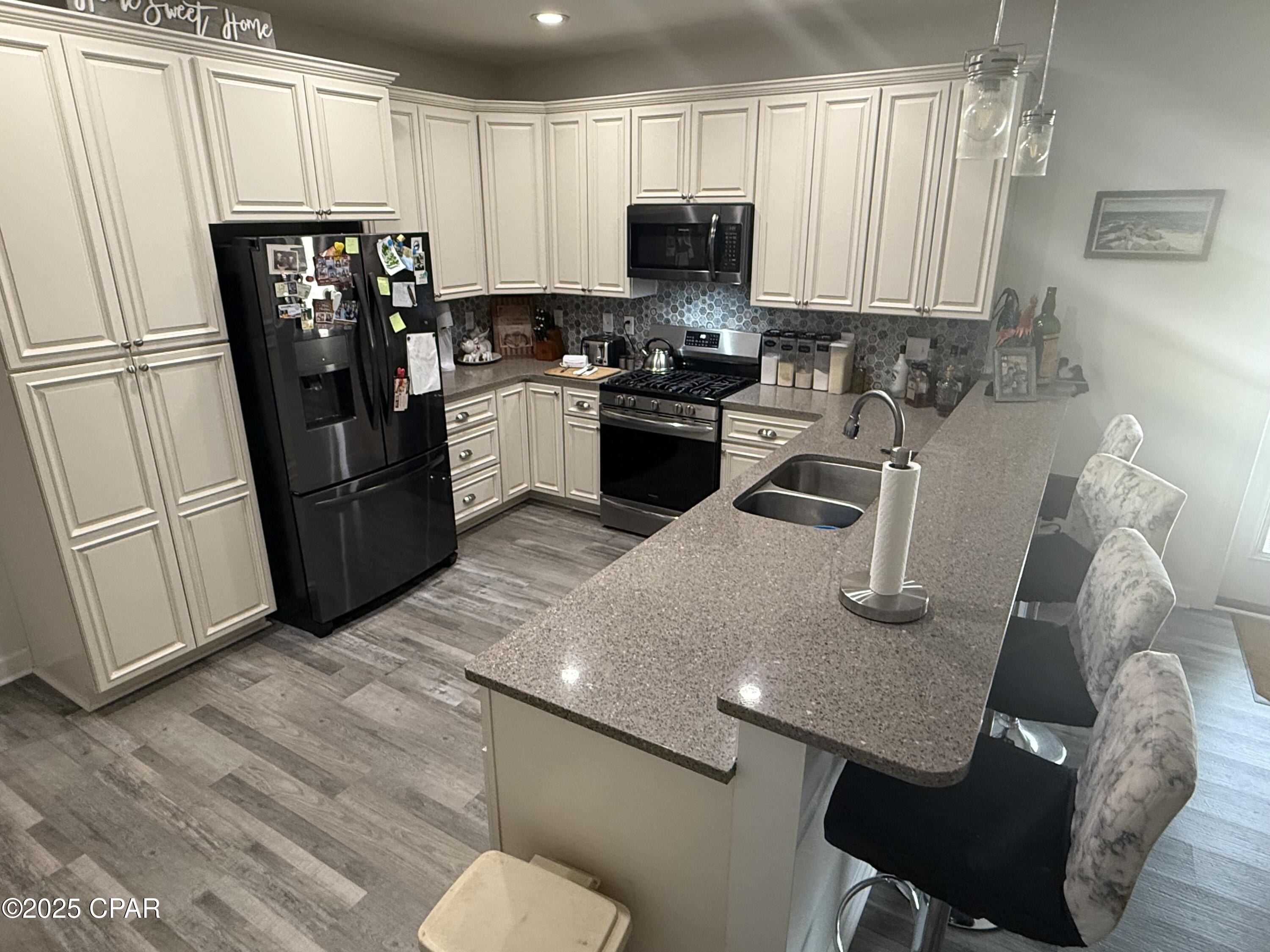 Image 17 For 237 Sherman Avenue