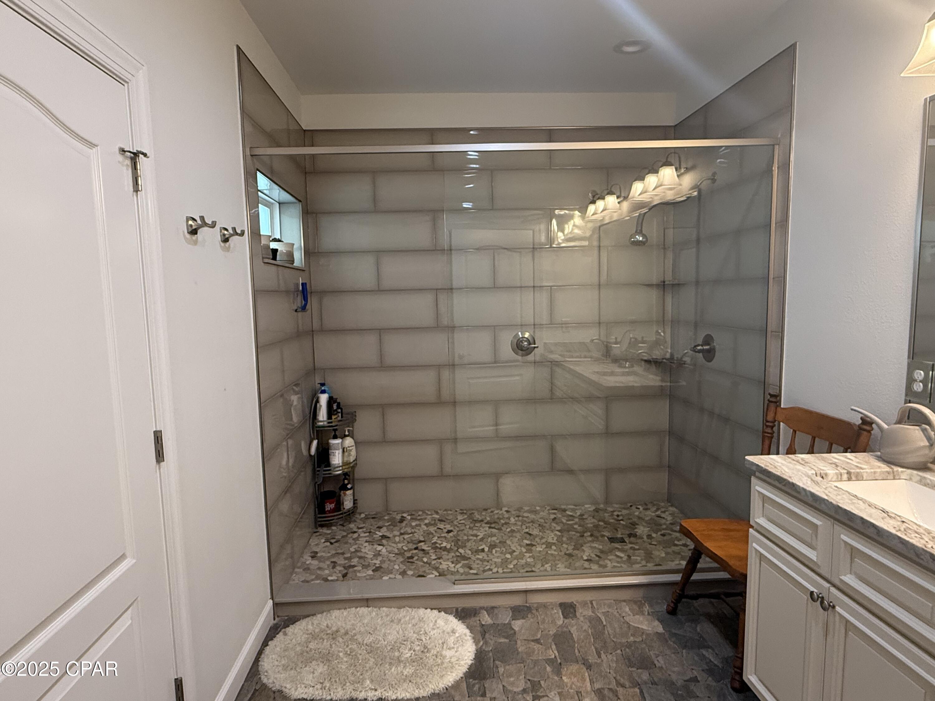 Image 40 For 237 Sherman Avenue