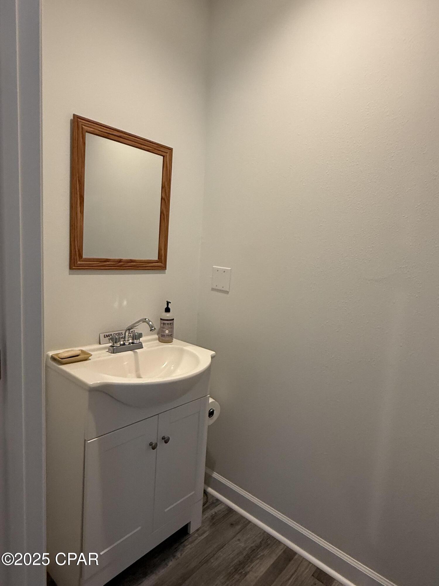 Image 8 For 237 Sherman Avenue