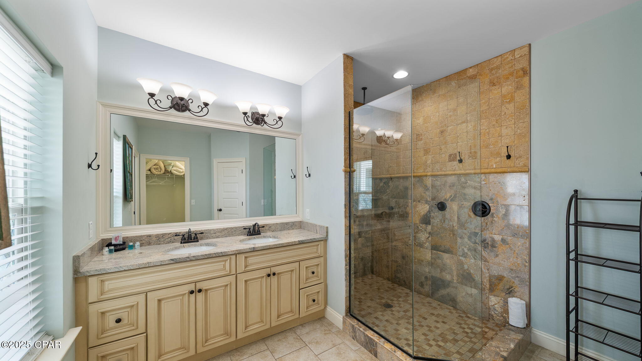 Image 31 For 21806 Webb Street