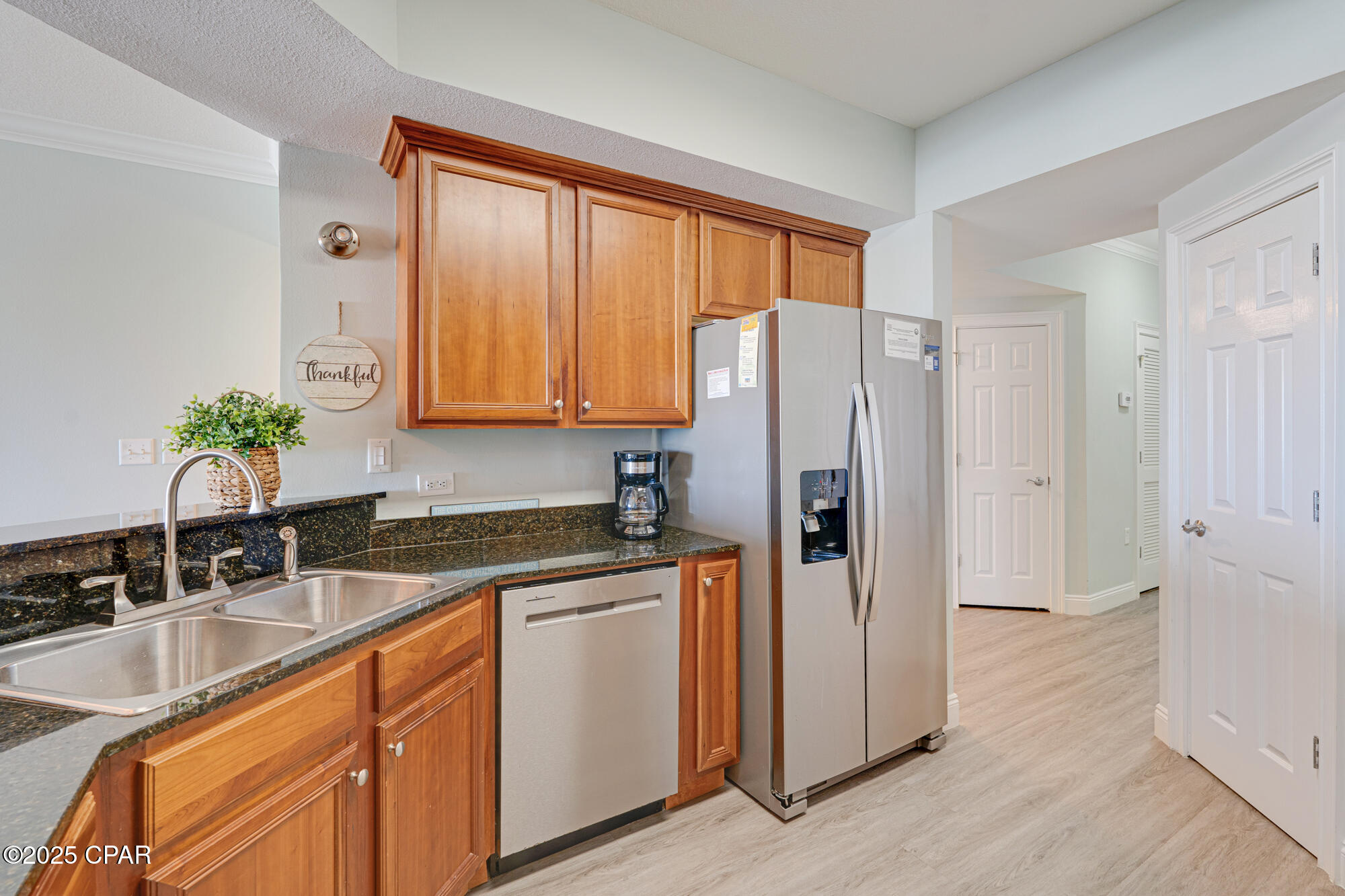 Listing photo id 14 for 800 Highway 98  302