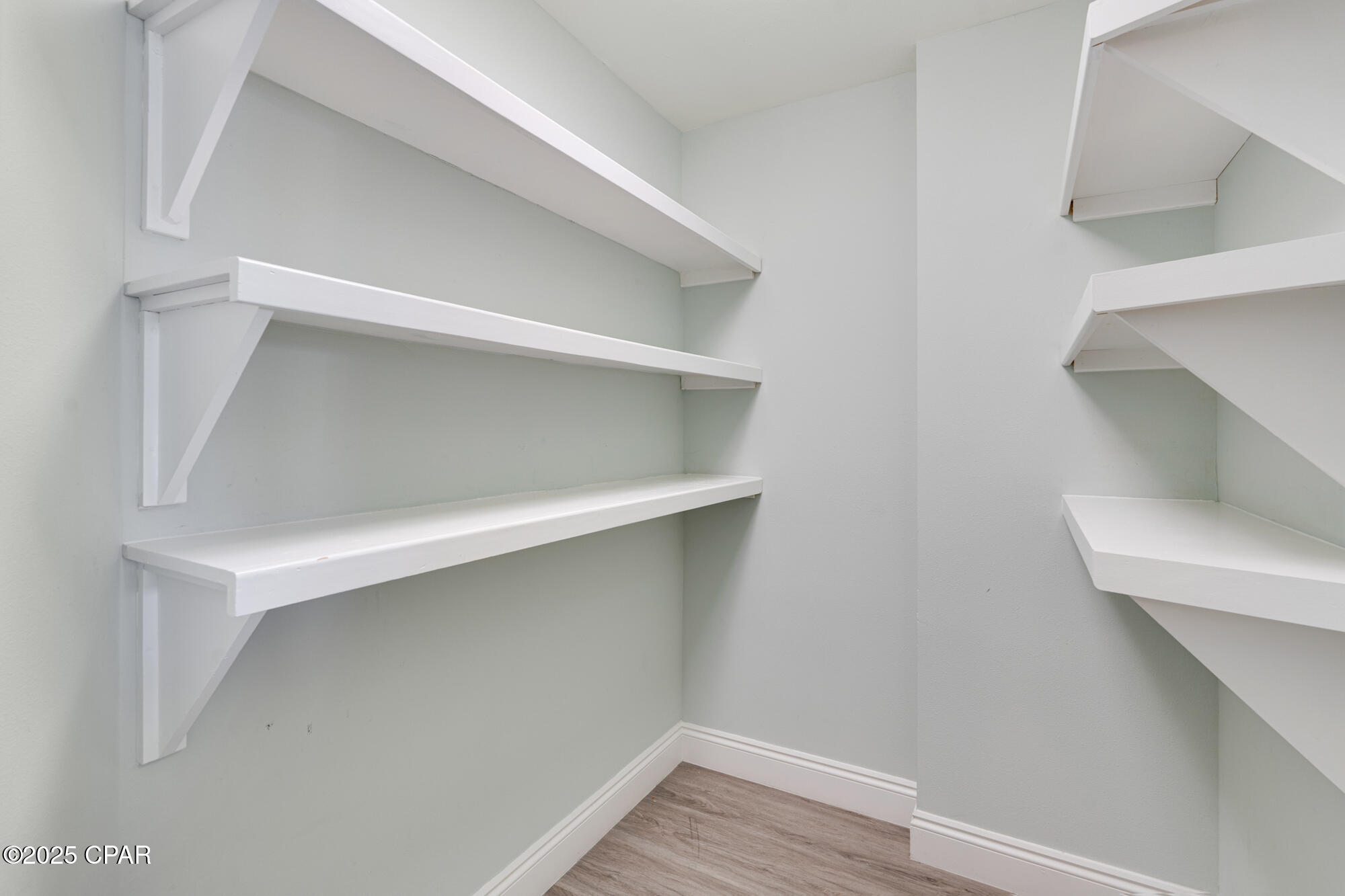 Listing photo id 17 for 800 Highway 98  302