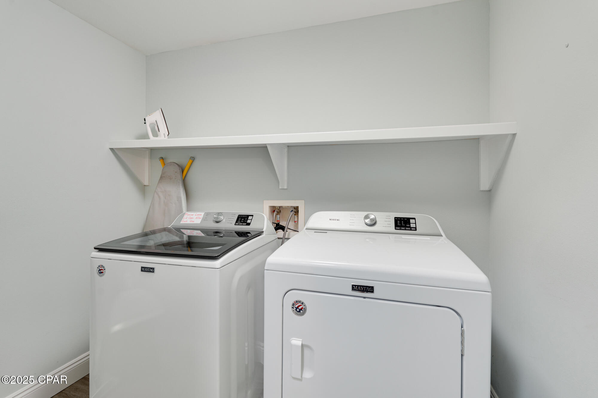 Listing photo id 27 for 800 Highway 98  302