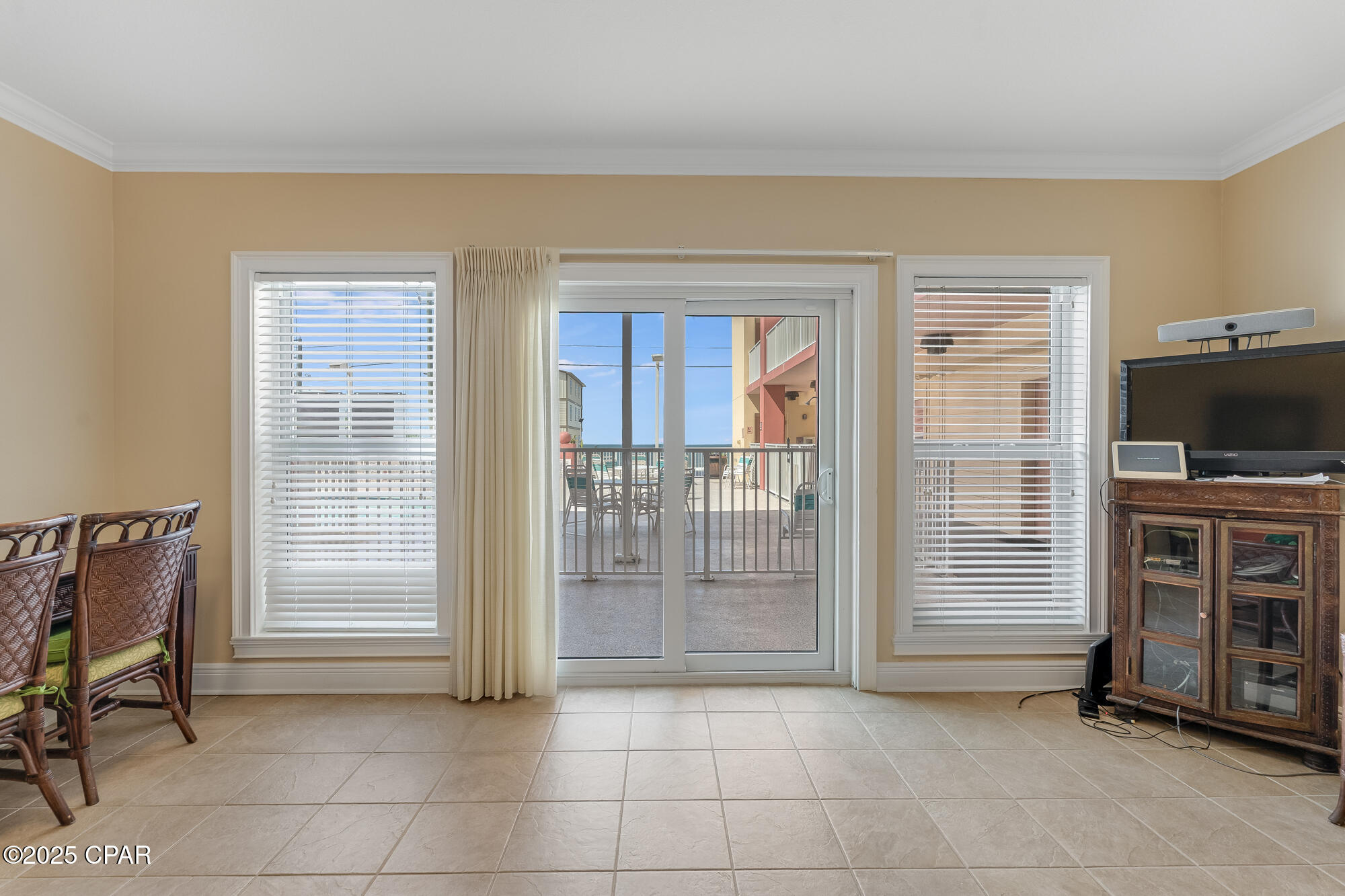 Listing photo id 39 for 800 Highway 98  302