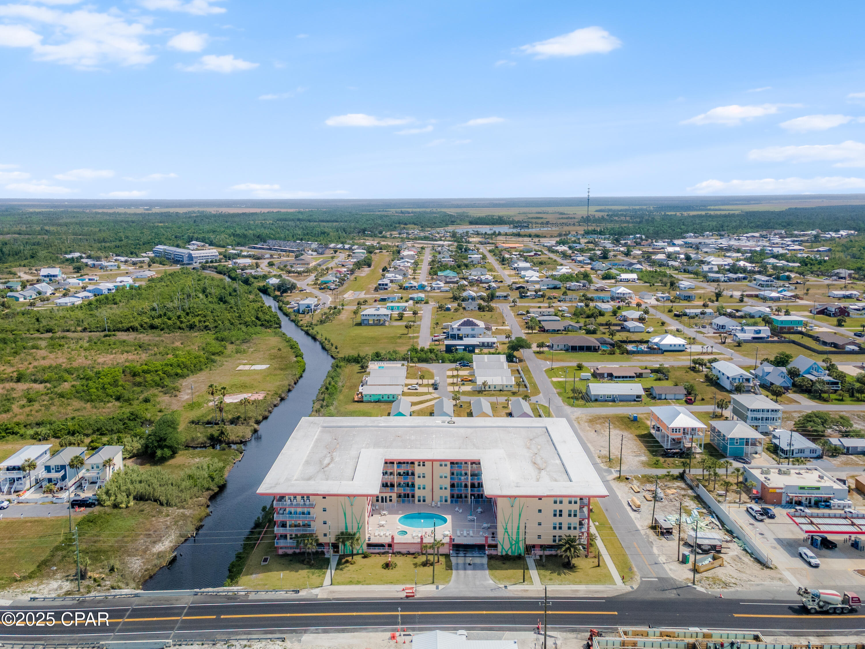 Listing photo id 40 for 800 Highway 98  302