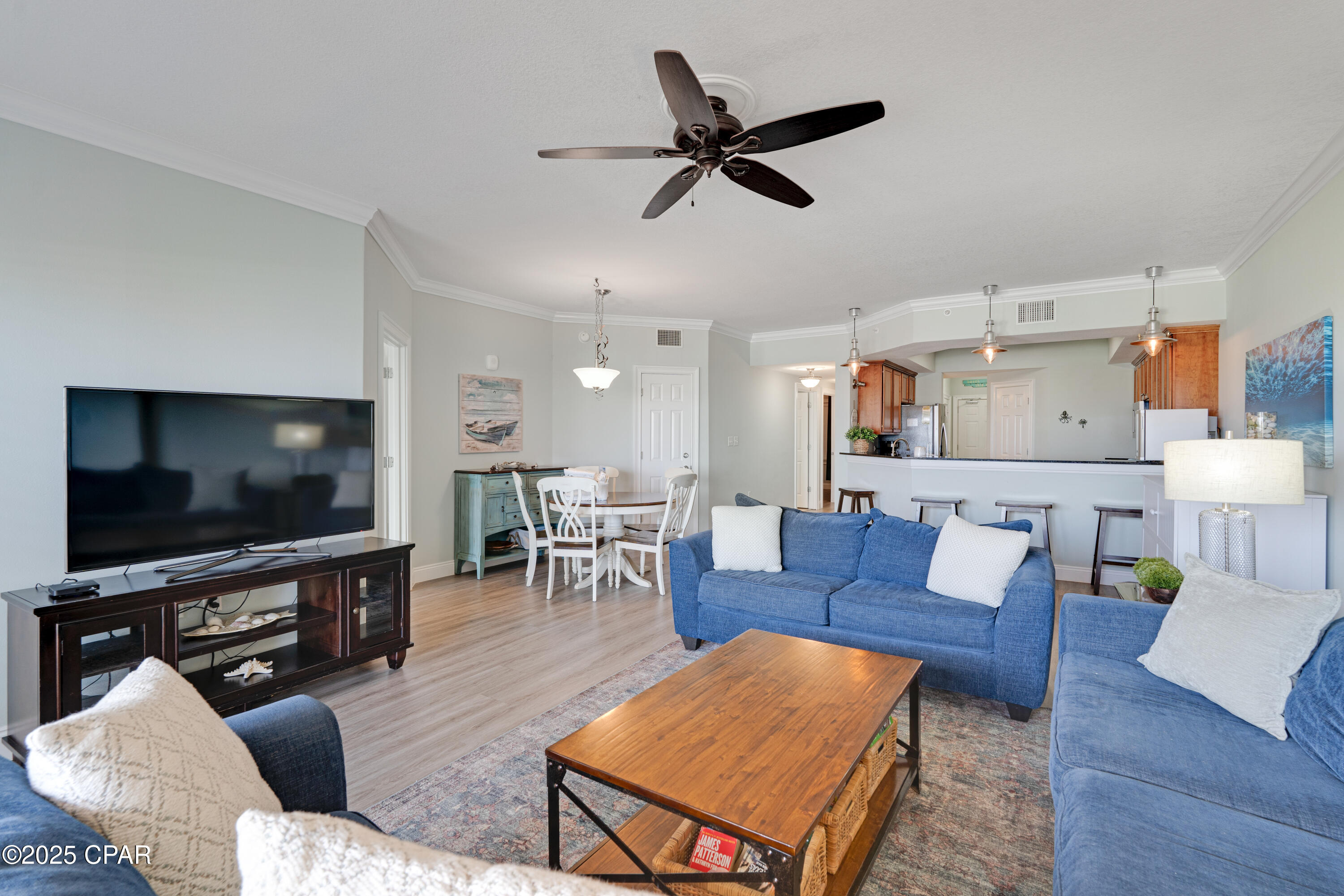 Listing photo id 6 for 800 Highway 98  302