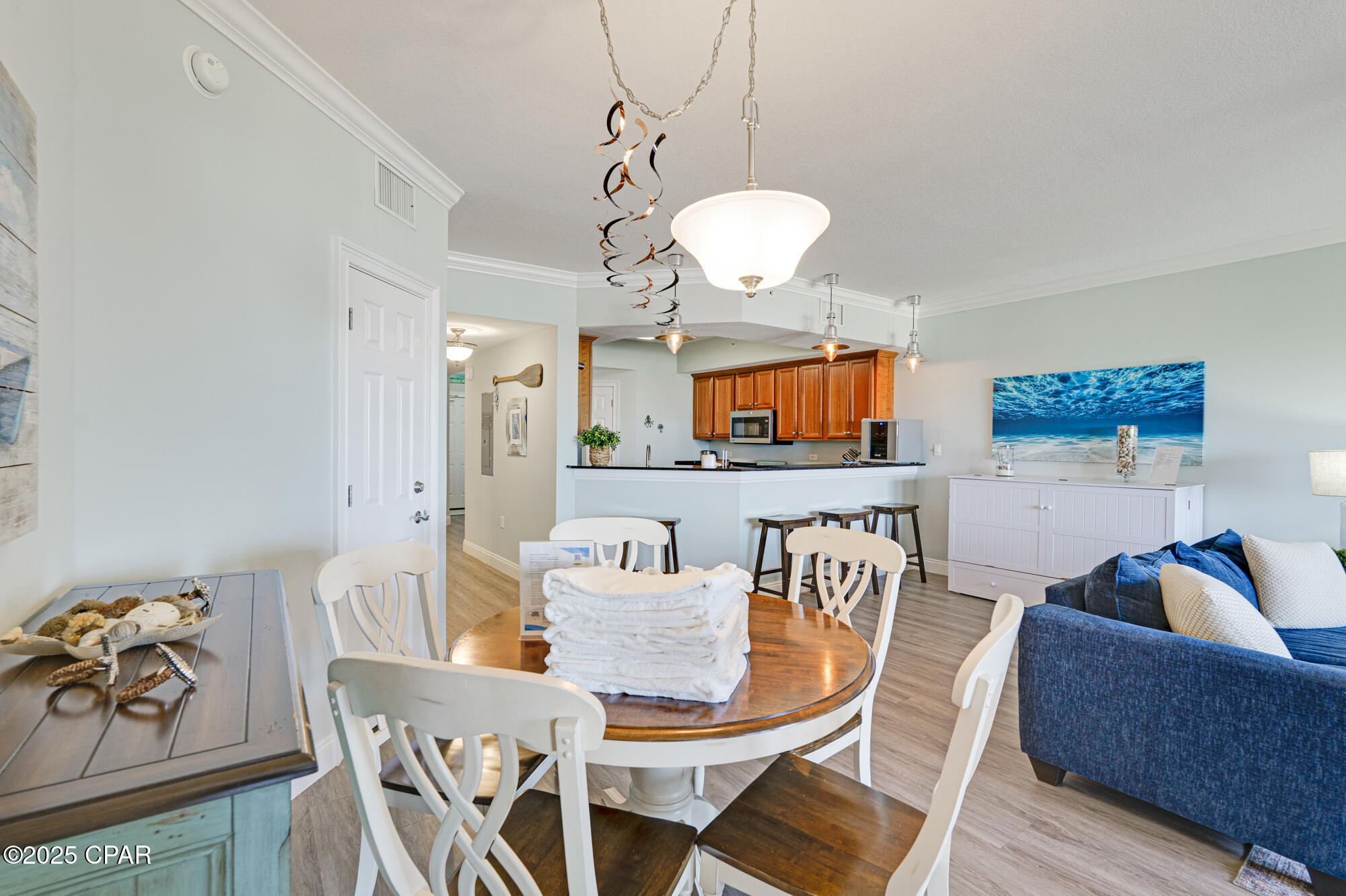 Listing photo id 9 for 800 Highway 98  302