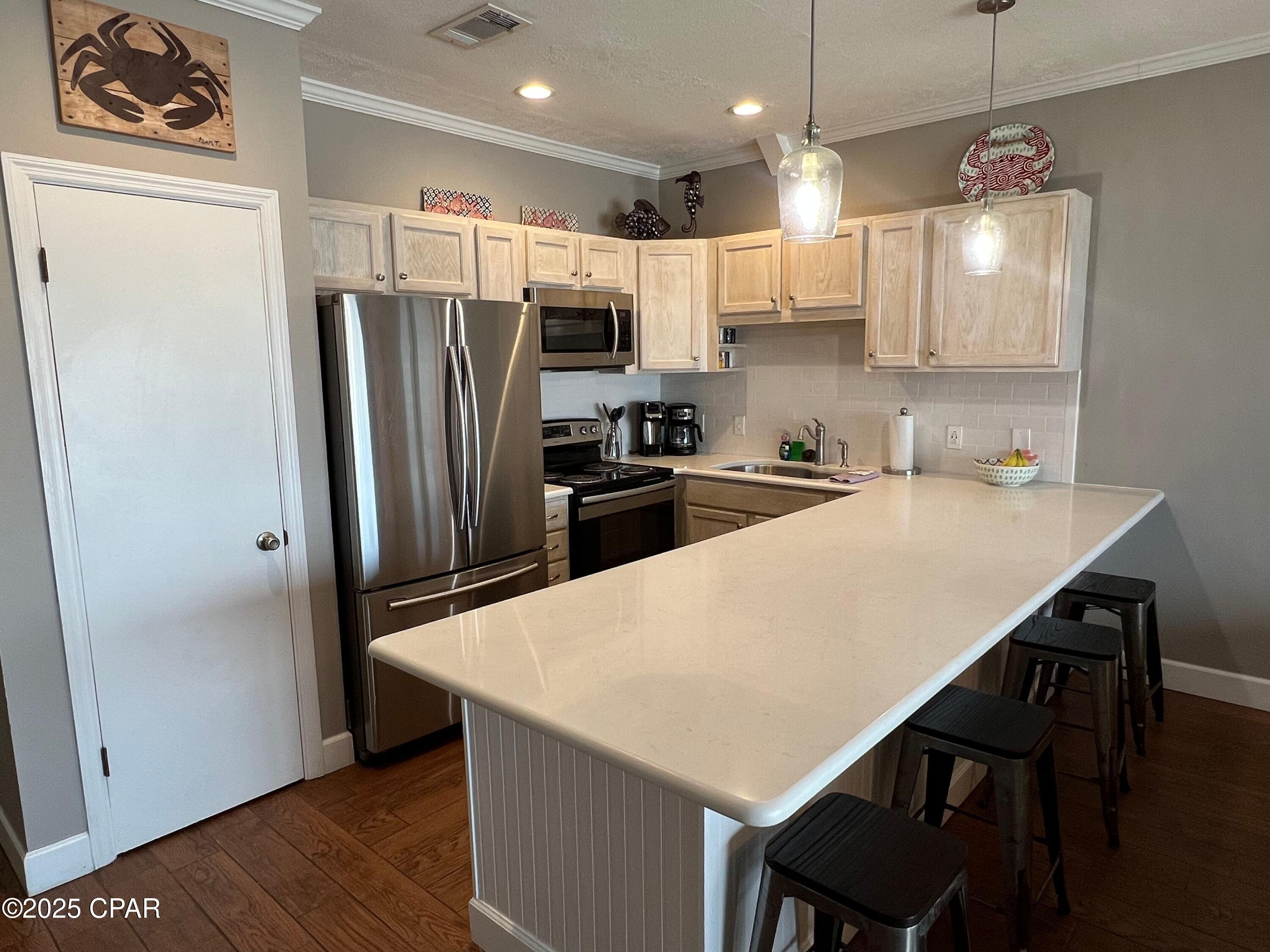 Listing photo id 7 for 3604 County Highway 30a  A13