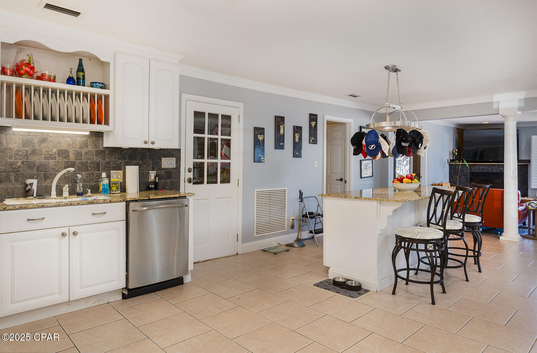 Image 23 For 419 Bay Shore Drive