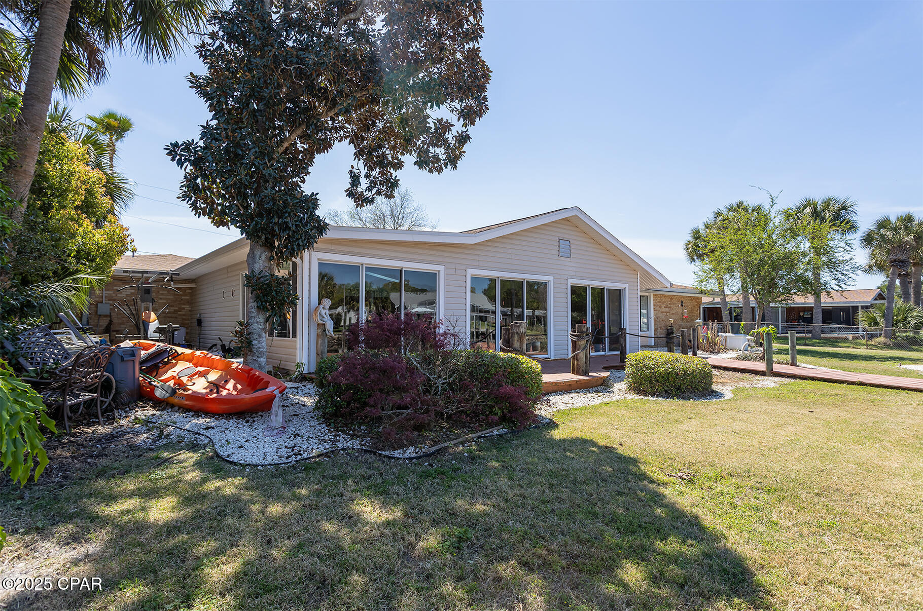 Image 5 For 419 Bay Shore Drive