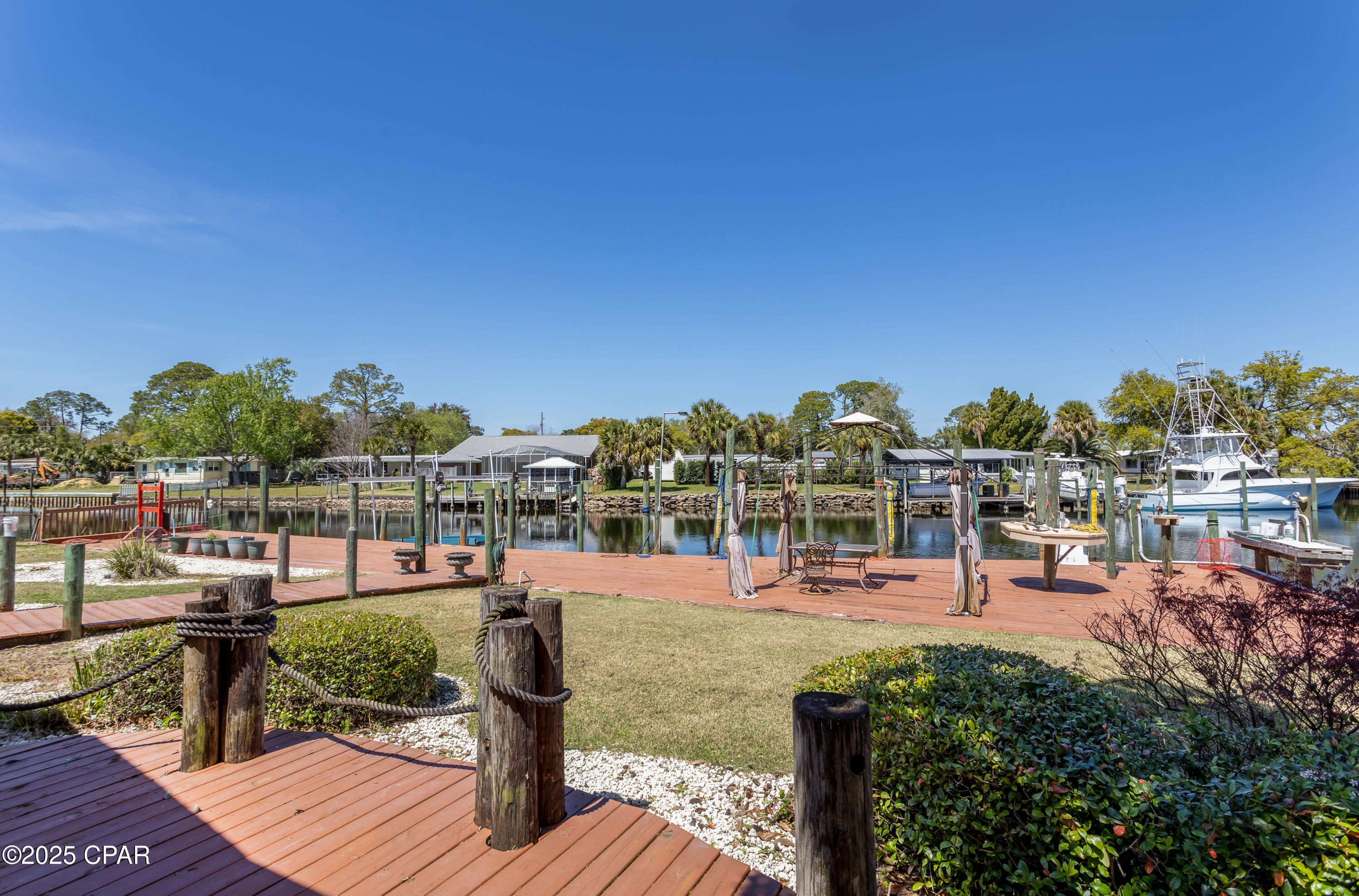 Image 8 For 419 Bay Shore Drive