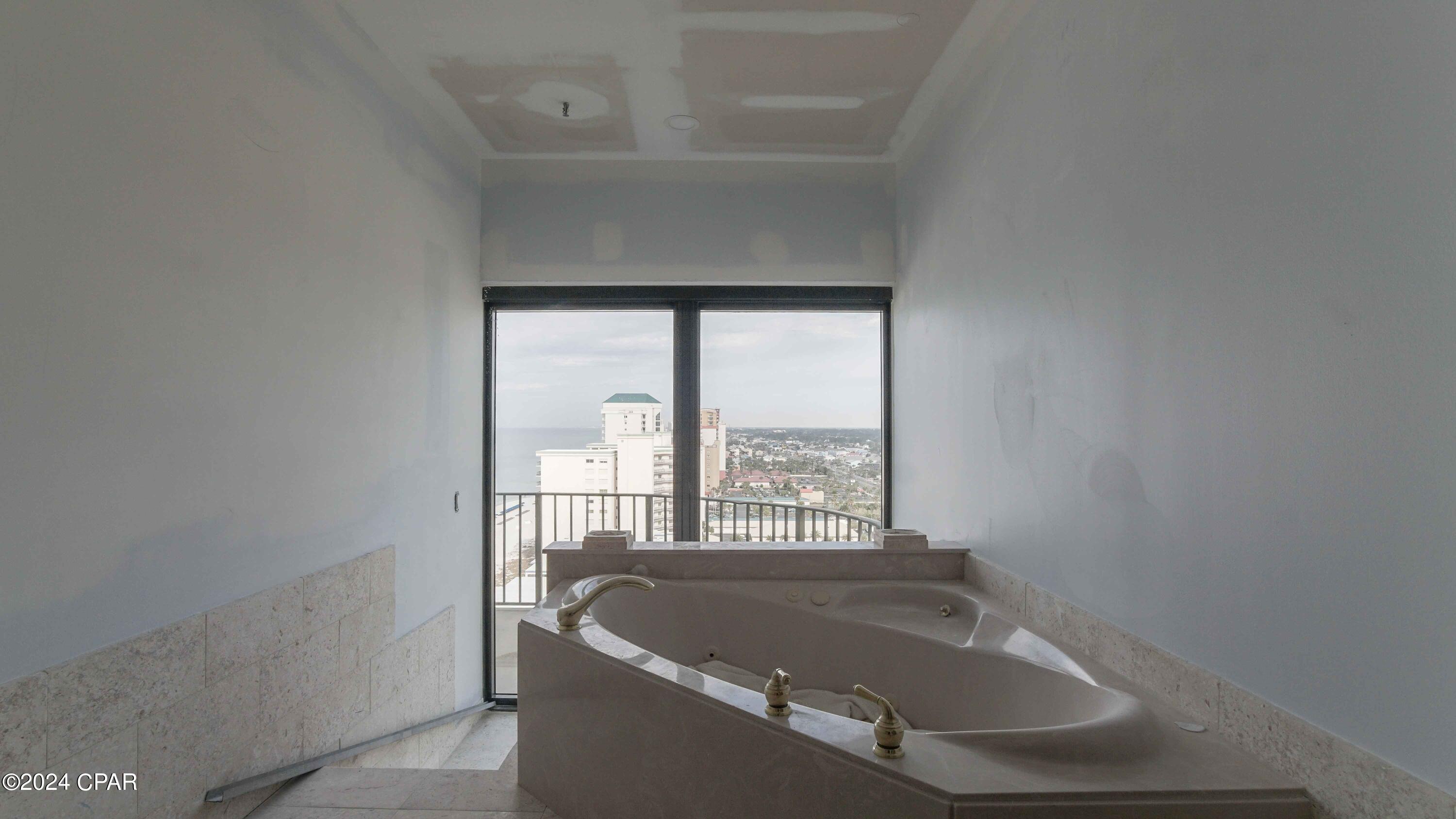 Image 28 For 6201 Thomas Drive 1805