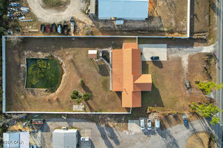 Listing photo id 22 for 2742 390 Highway