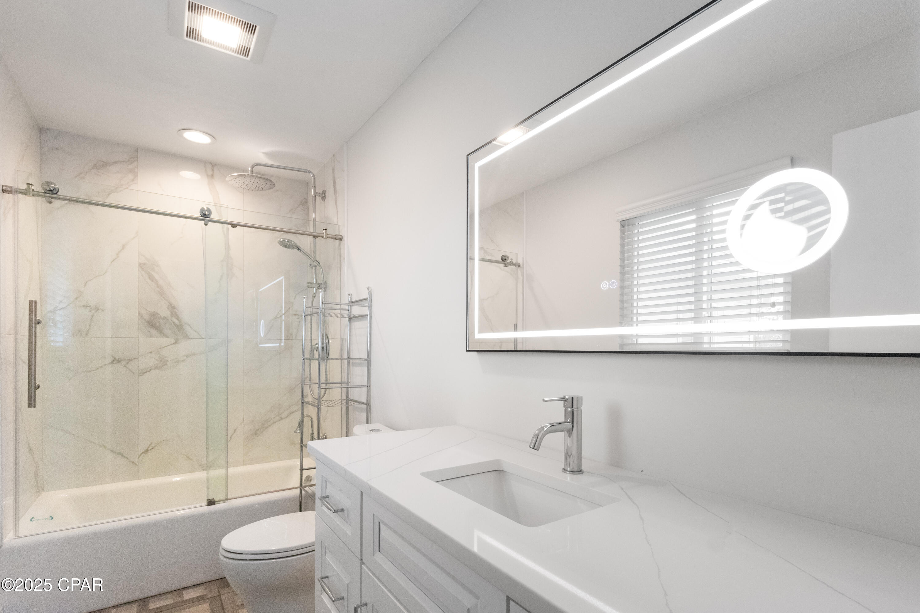 Listing photo id 9 for 2742 390 Highway