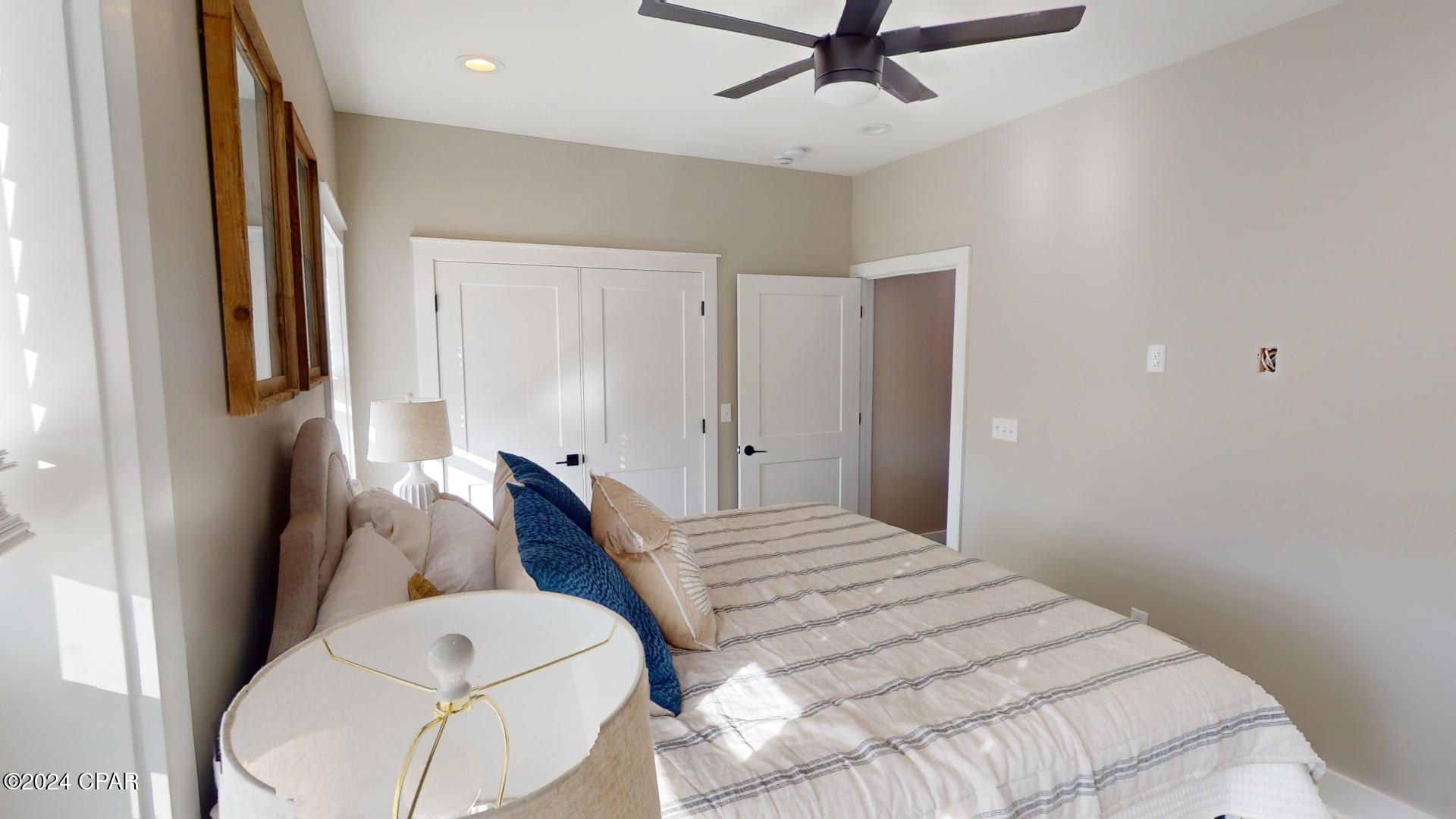 Image 31 For 304 Long Avenue