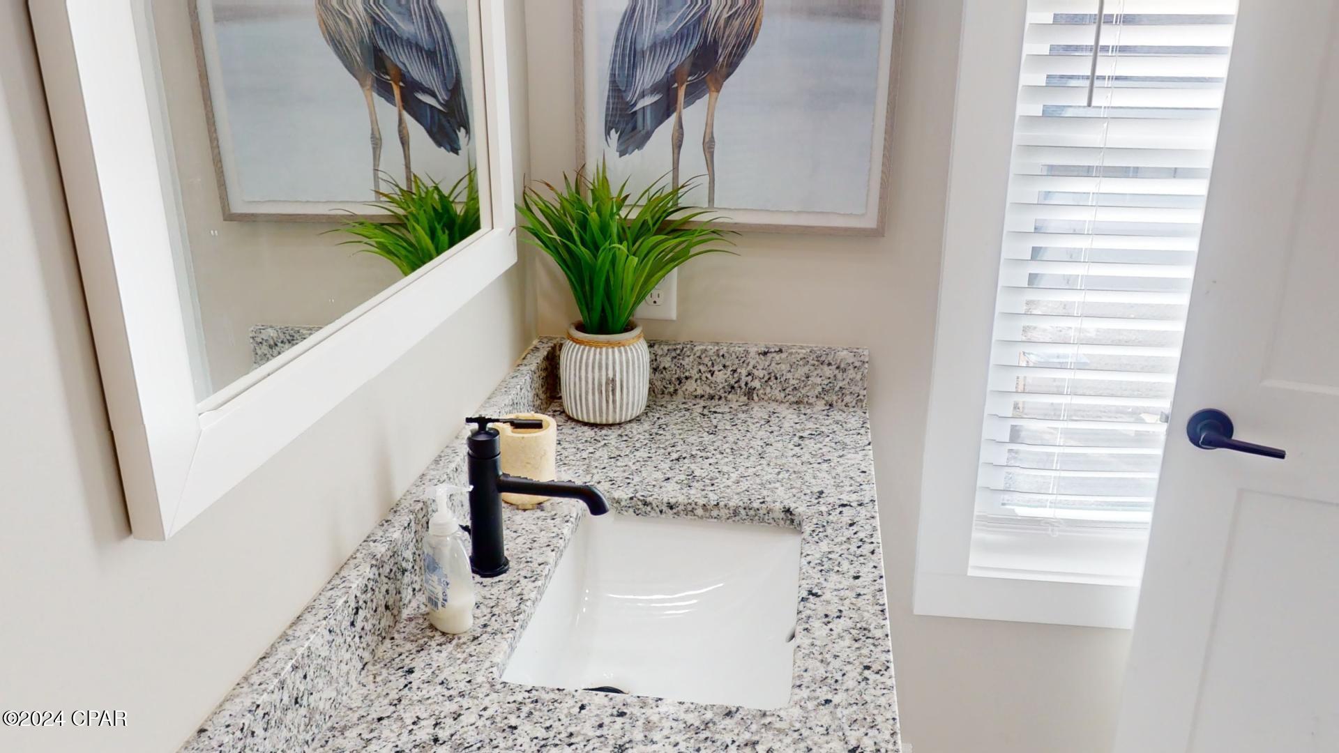 Image 33 For 304 Long Avenue