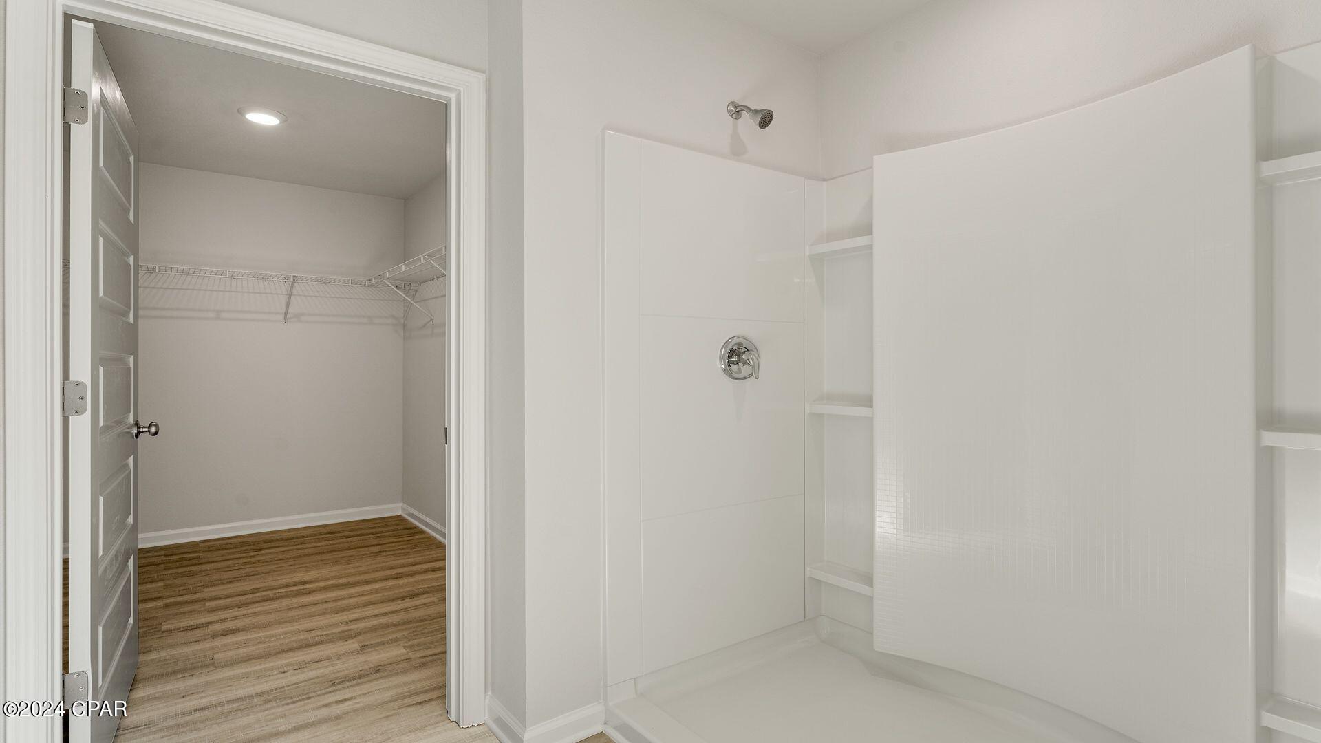 Image 32 For 213 Cades Court